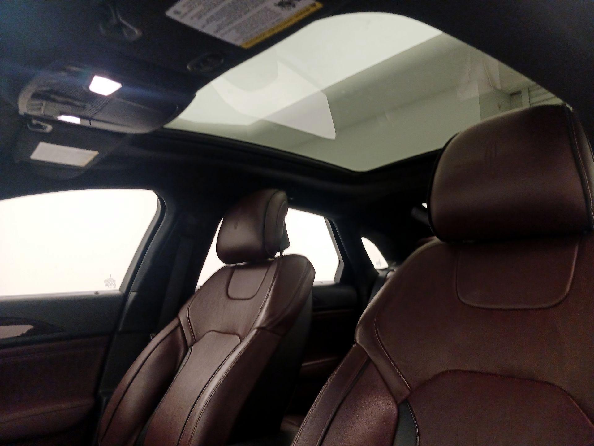 Thumbnail: 2017 Lincoln MKZ - 20