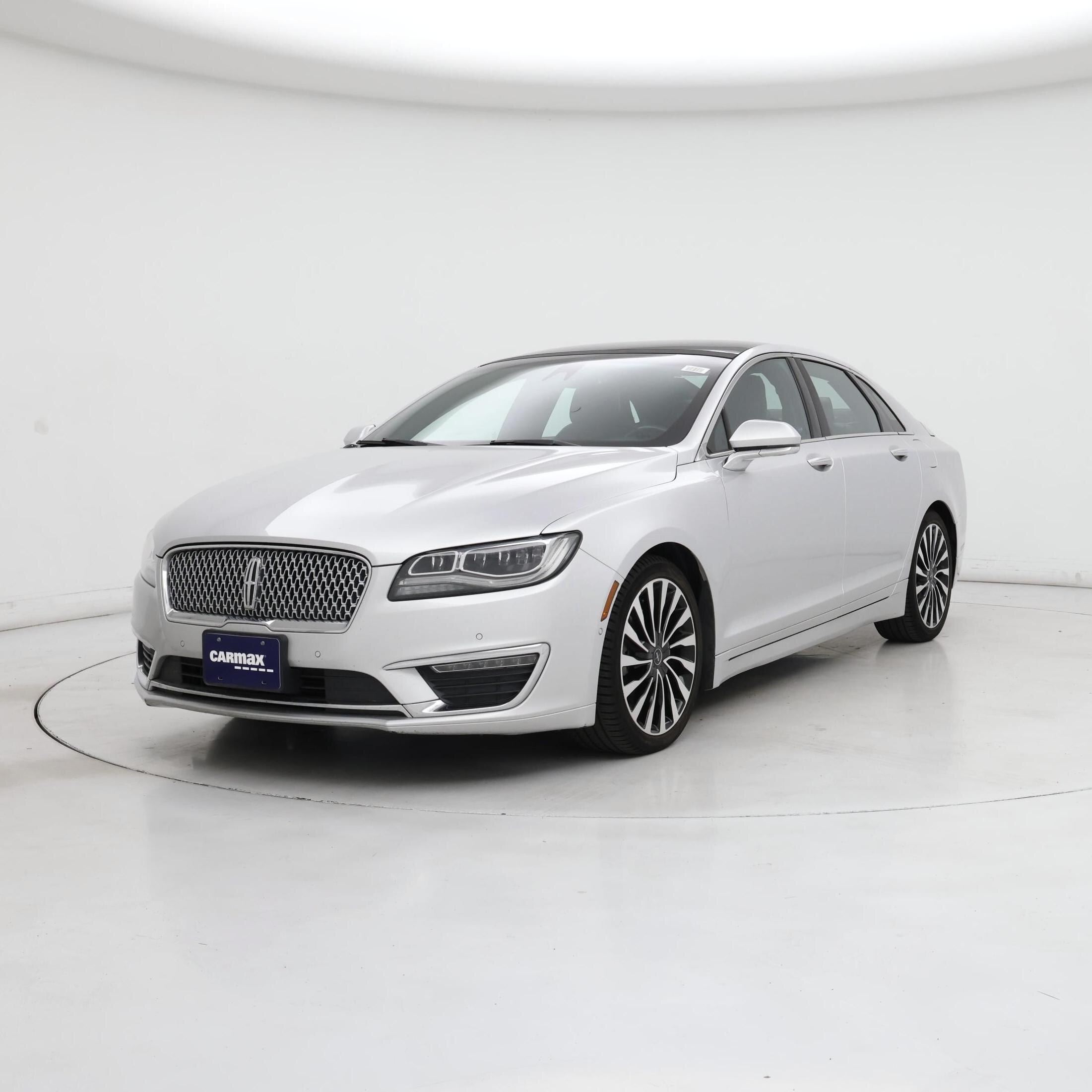 Thumbnail: 2017 Lincoln MKZ - 4