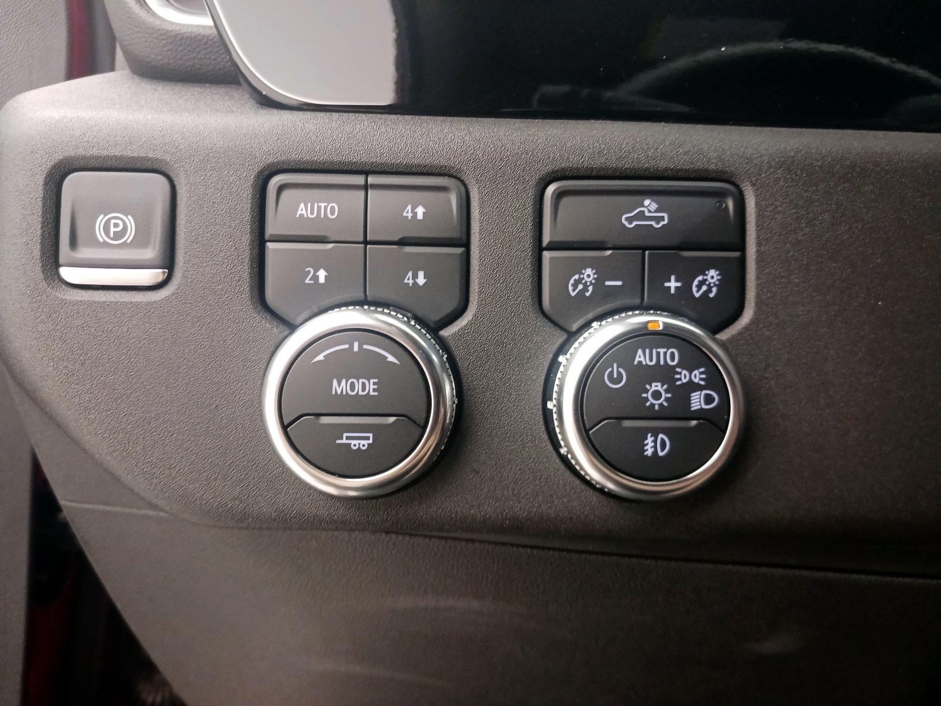 Thumbnail: 2024 GMC Sierra 1500 - 13