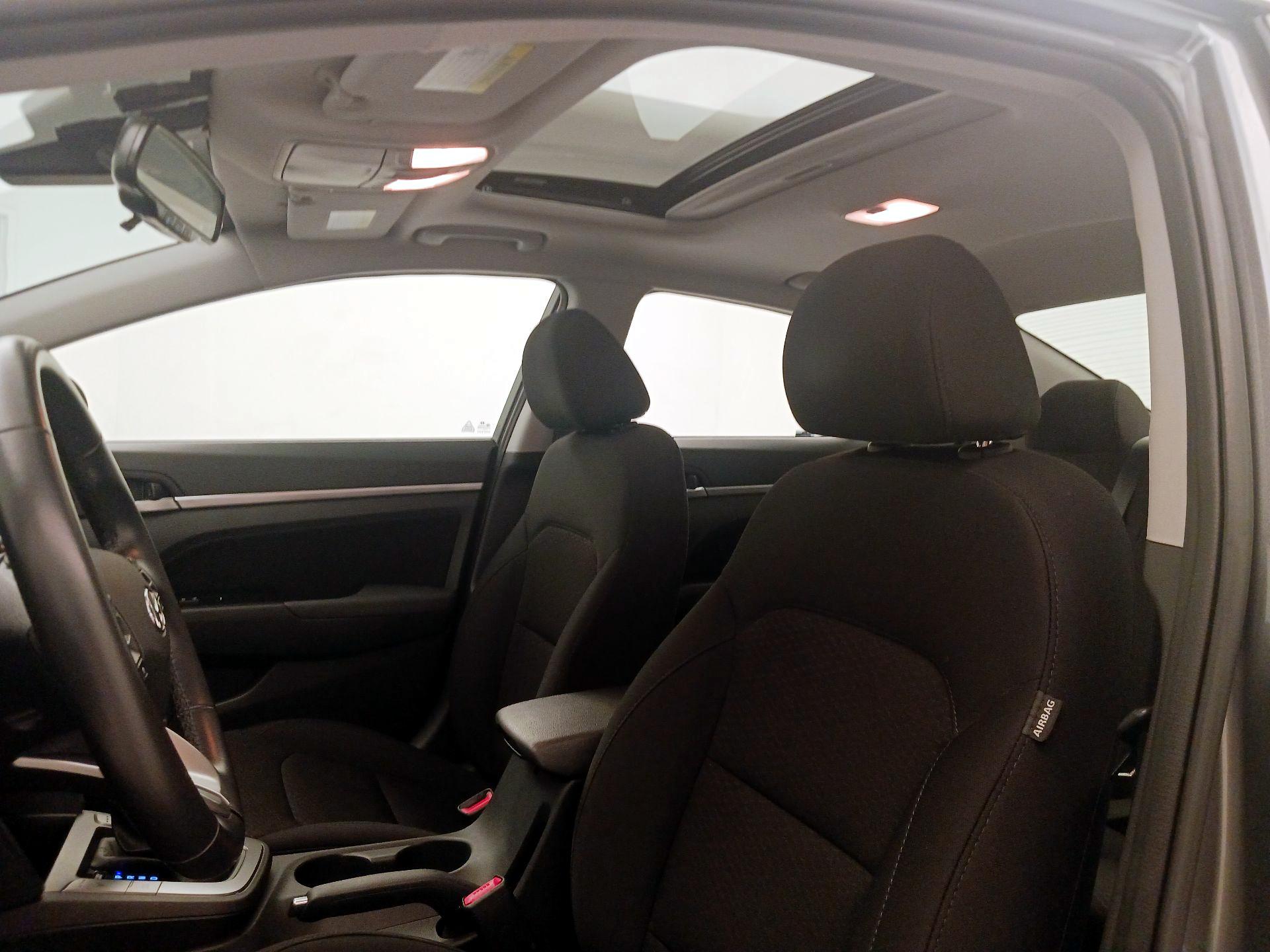 Thumbnail: 2019 Hyundai Elantra - 19