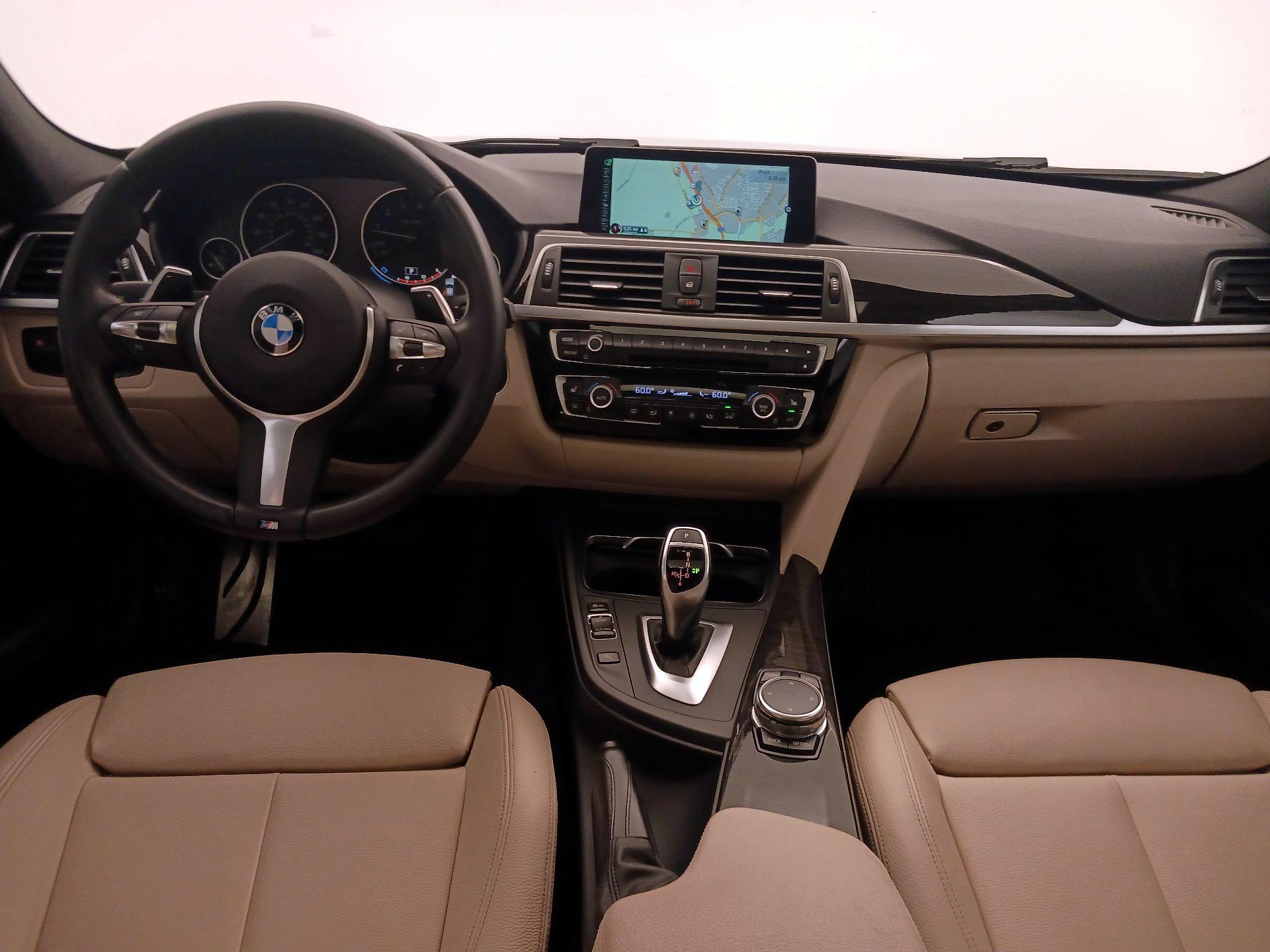 Thumbnail: 2016 BMW 3 Series - 9
