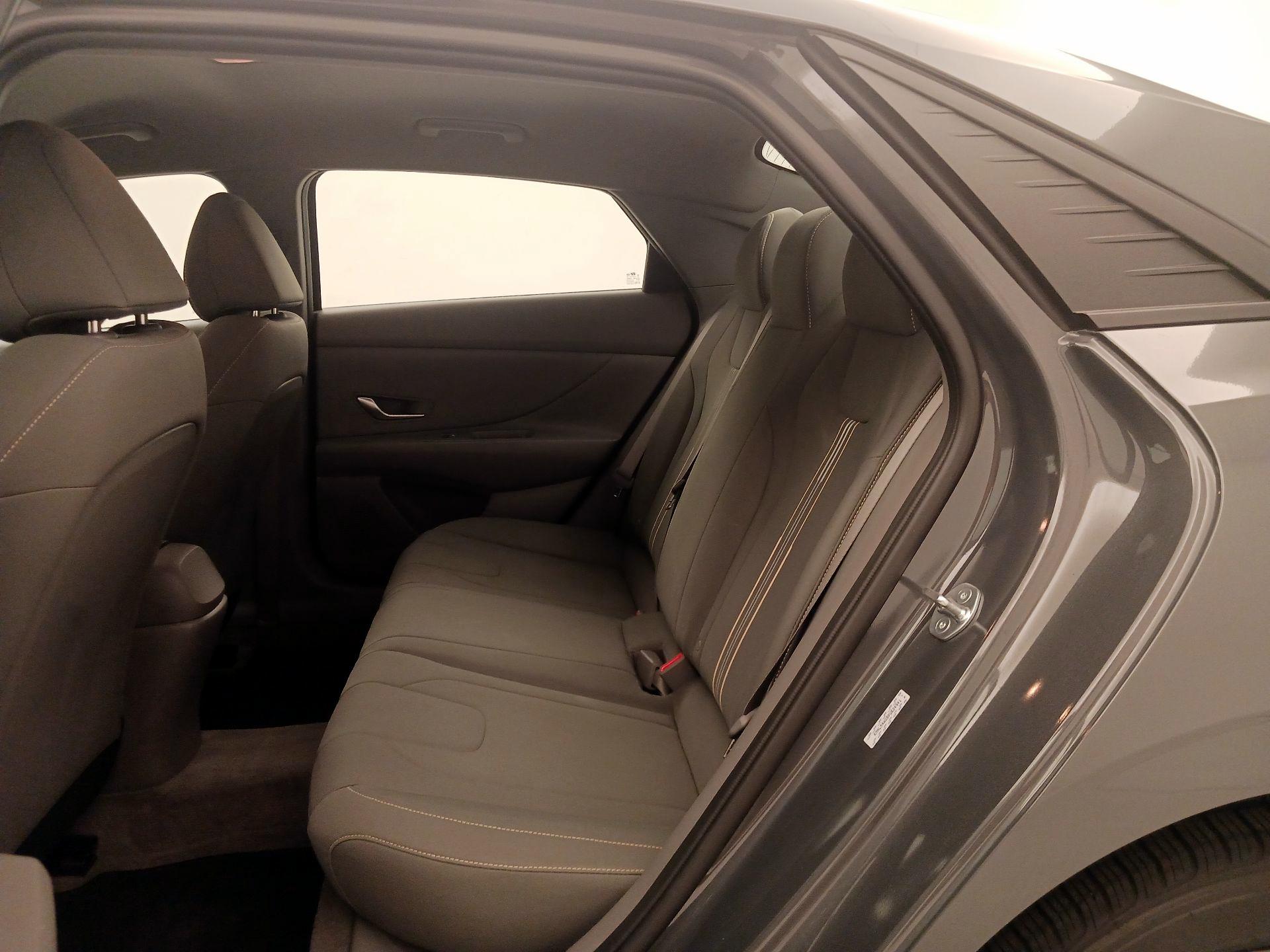 Thumbnail: 2023 Hyundai Elantra - 19