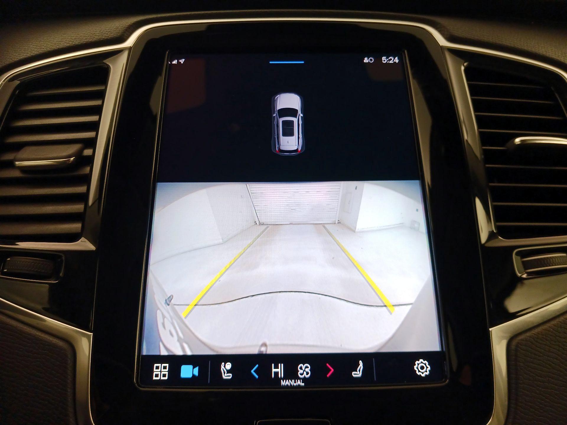 Thumbnail: 2023 Volvo XC90 - 14