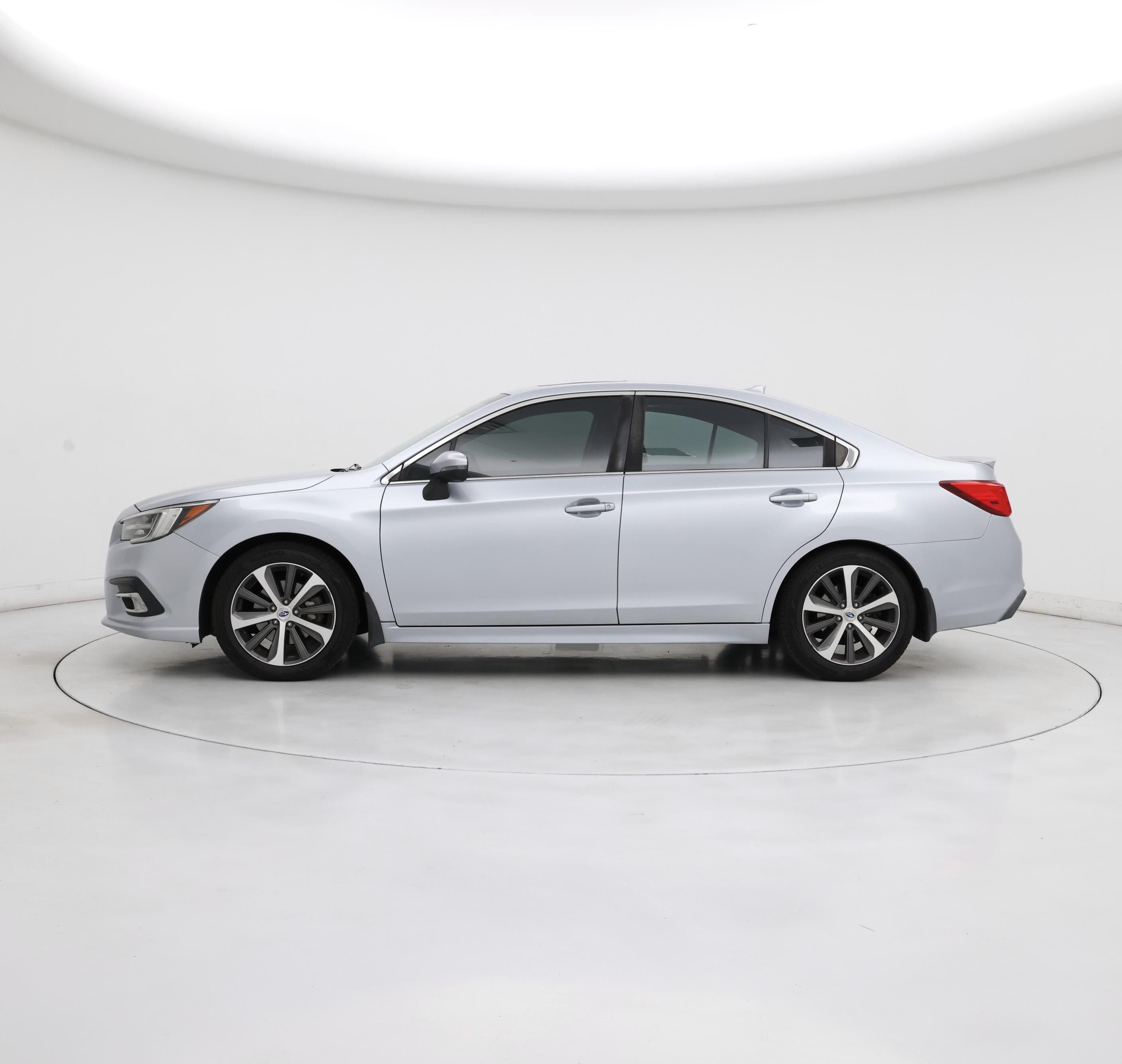 Thumbnail: 2018 Subaru Legacy - 3