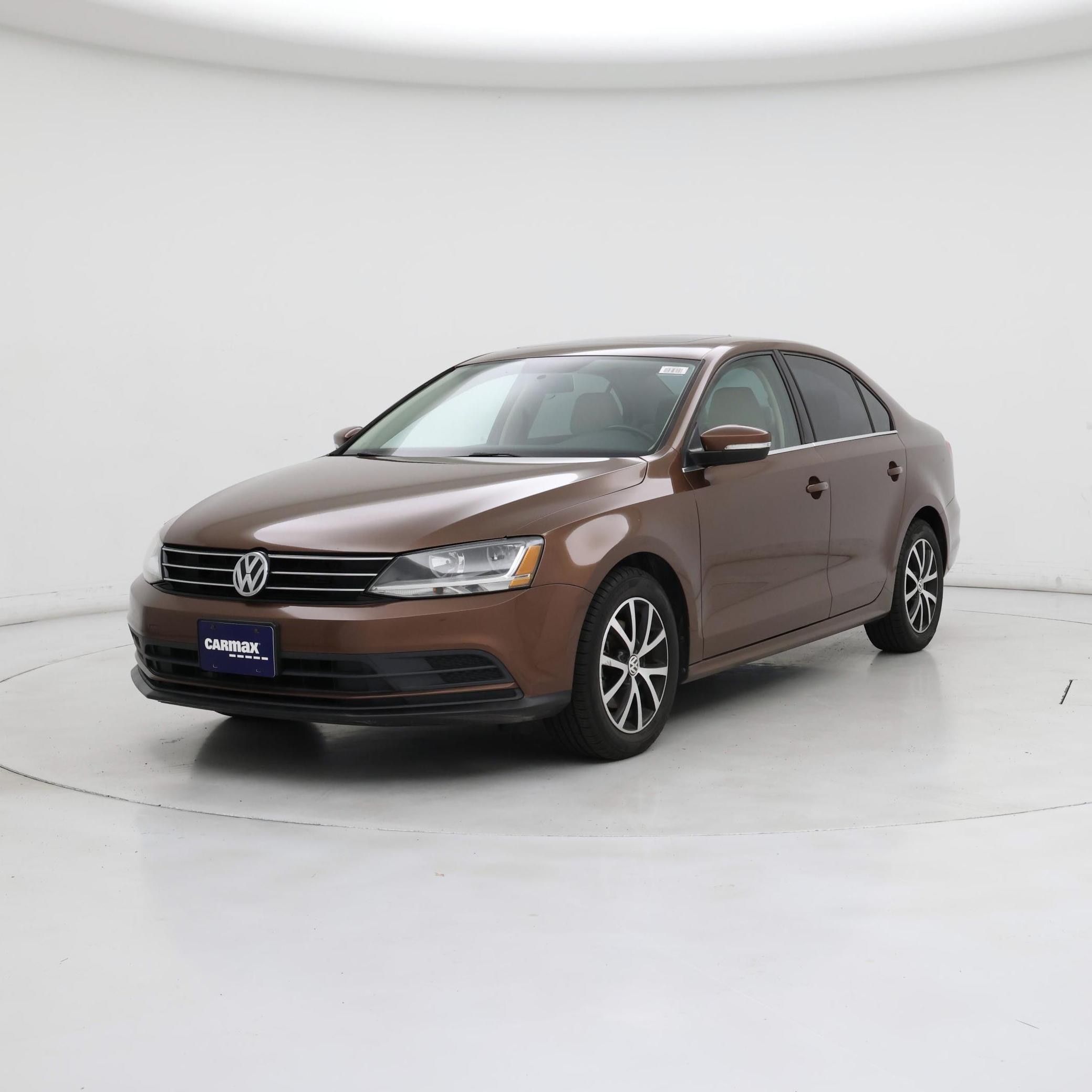 Thumbnail: 2017 Volkswagen Jetta - 4