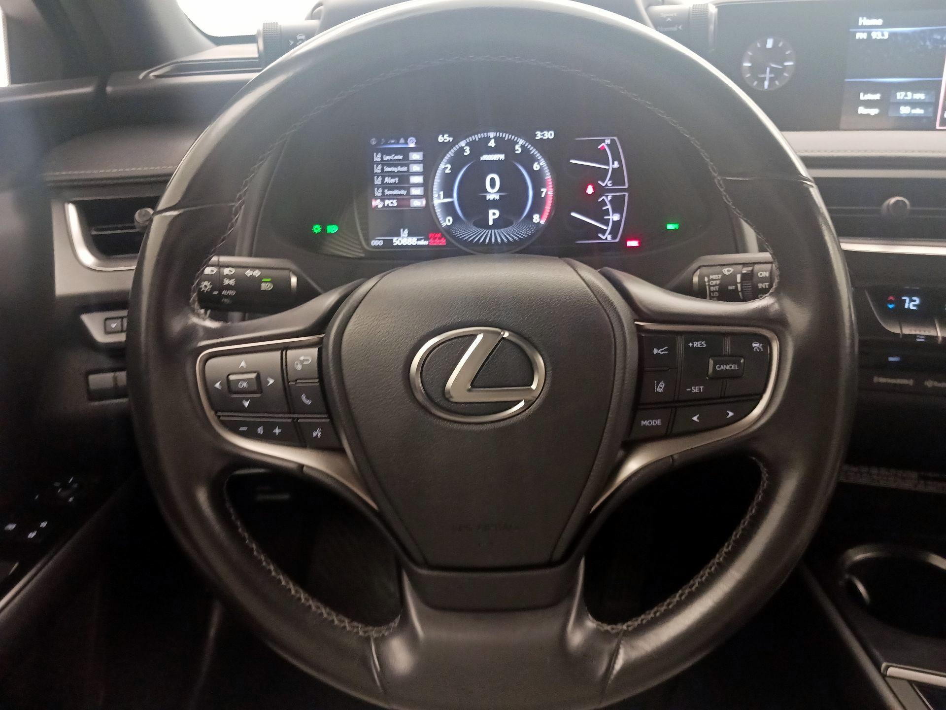 Thumbnail: 2021 Lexus UX - 10