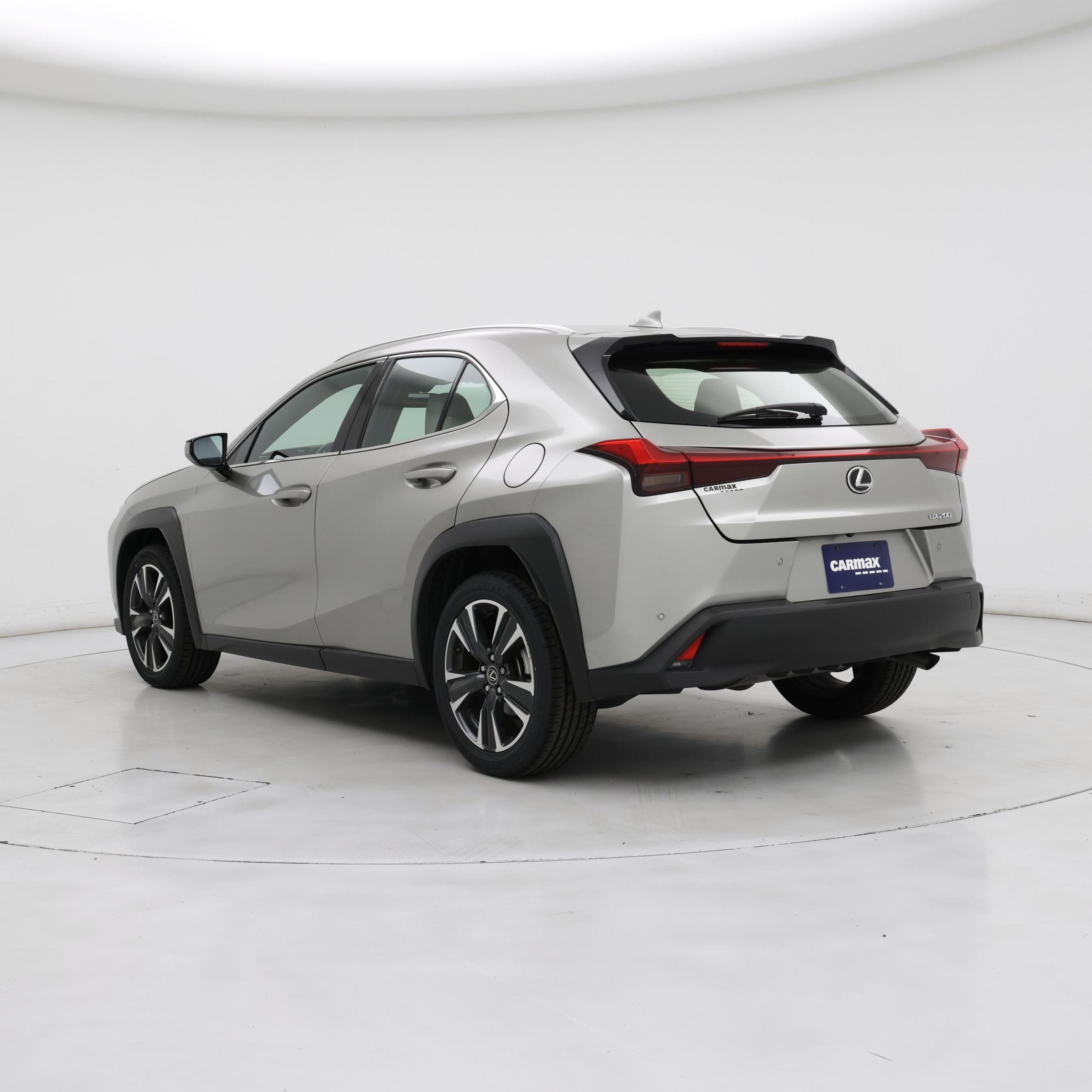 Thumbnail: 2021 Lexus UX - 2