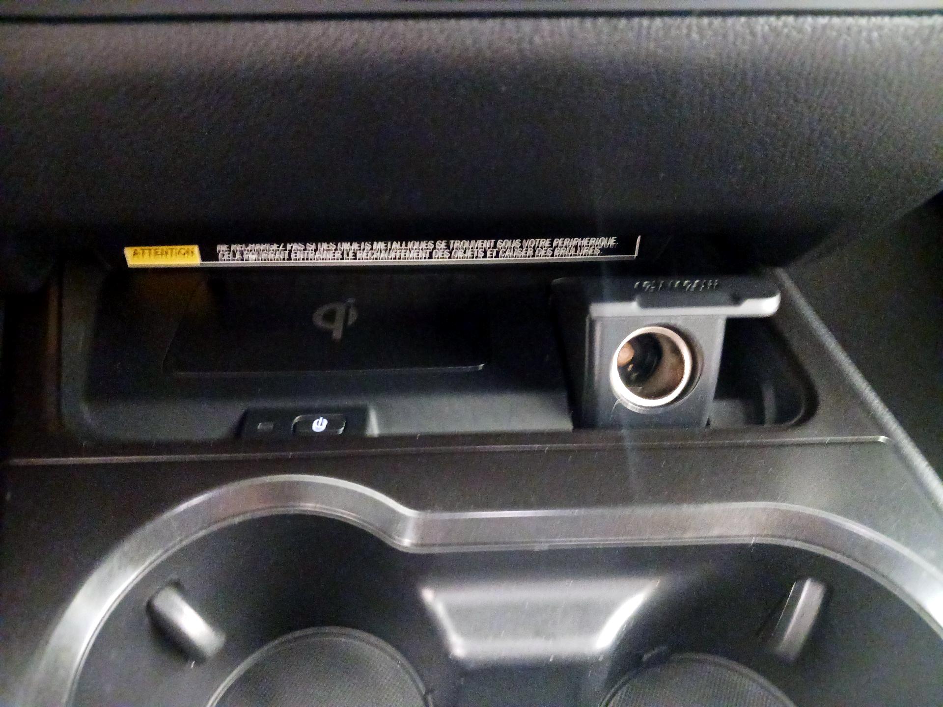 Thumbnail: 2021 Lexus UX - 19