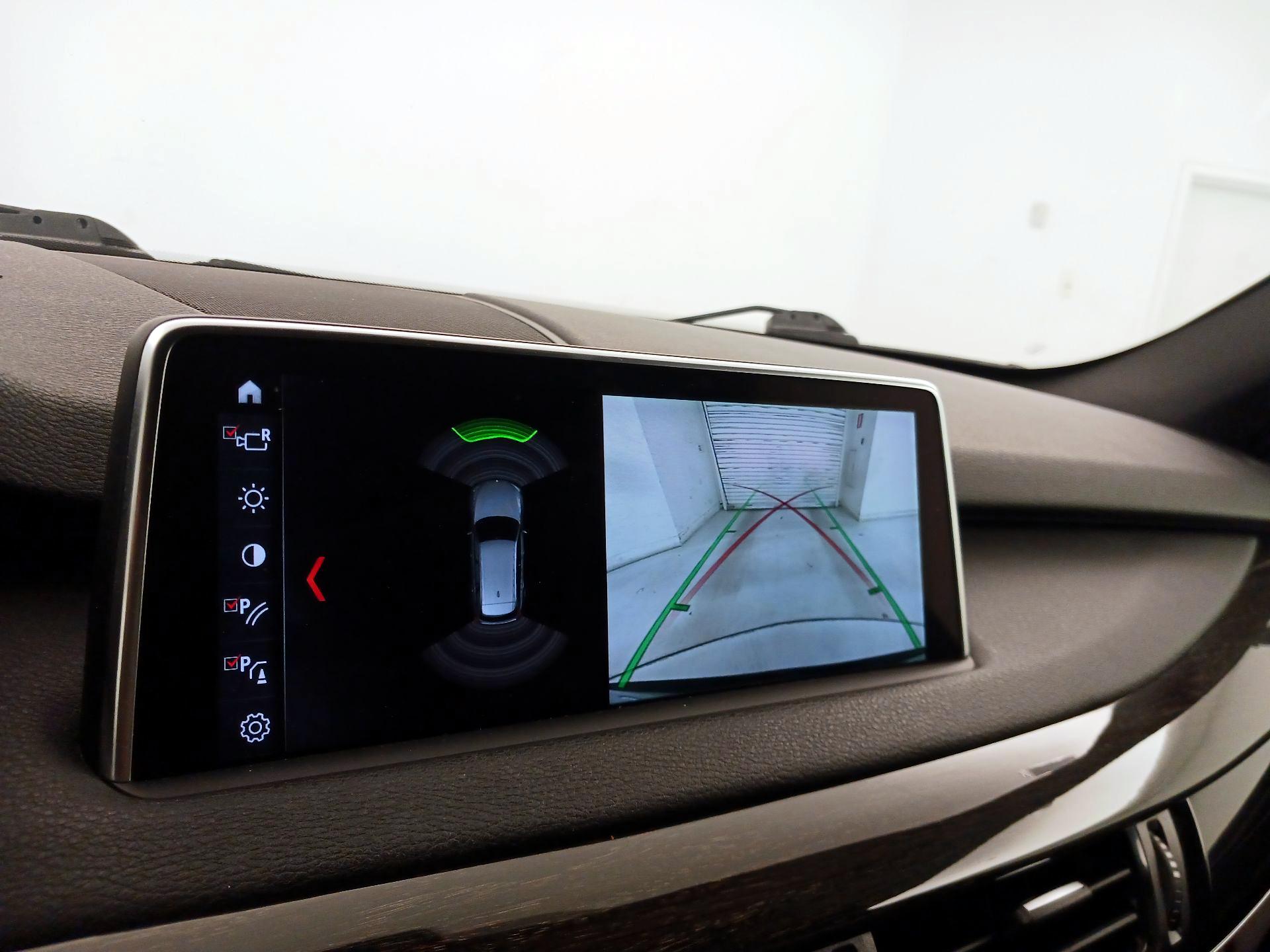 Thumbnail: 2018 BMW X5 - 14