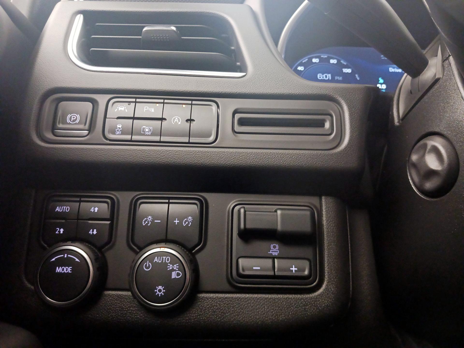 Thumbnail: 2024 Chevrolet Tahoe - 13