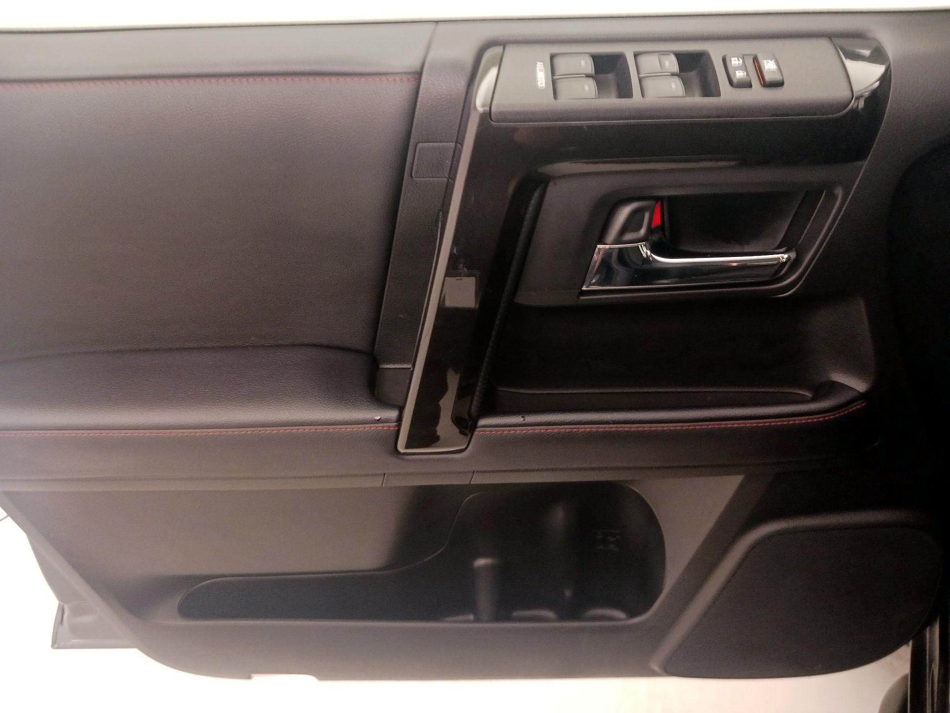 Thumbnail: 2023 Toyota 4Runner - 12