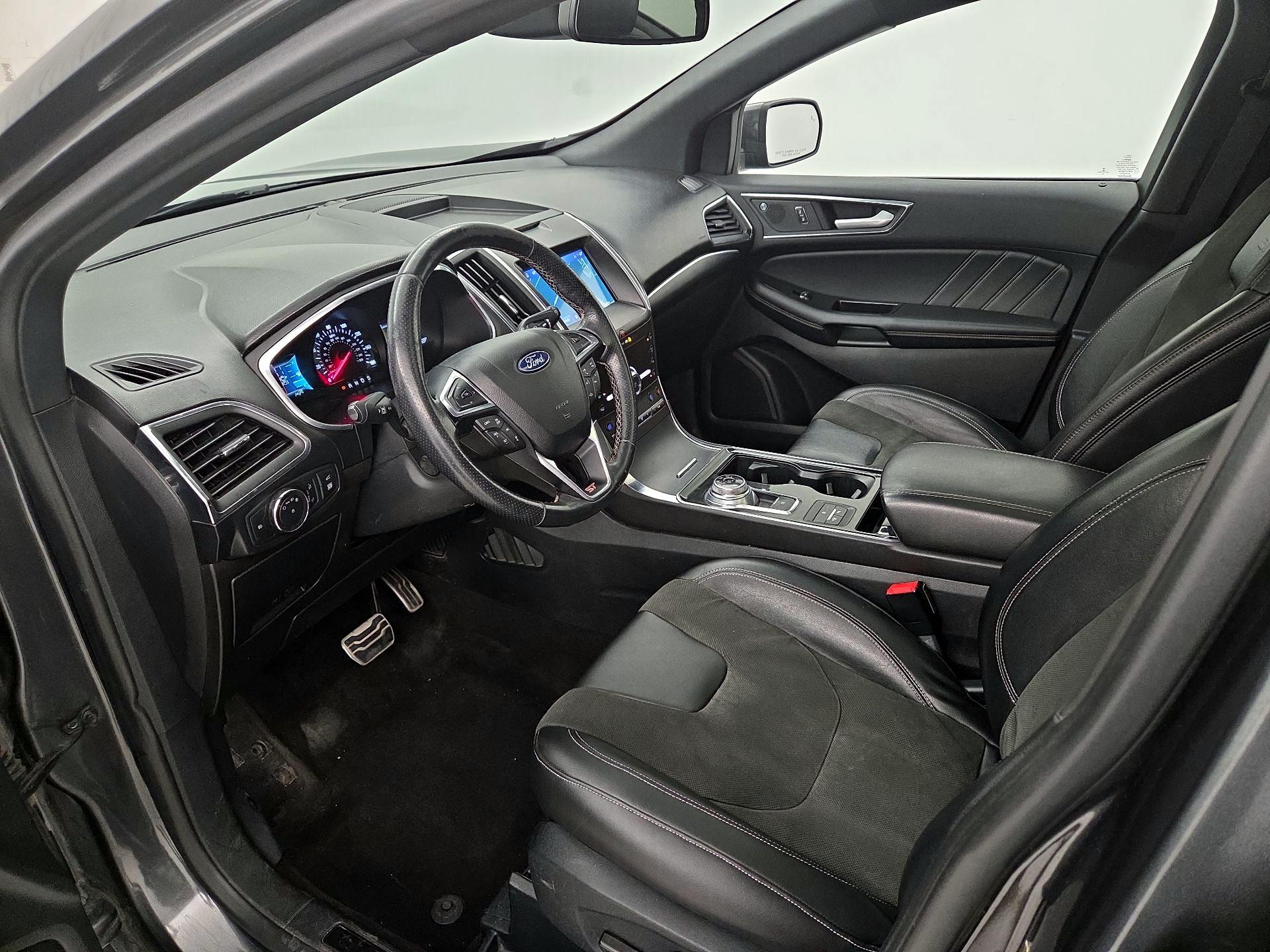 Thumbnail: 2020 Ford Edge - 11