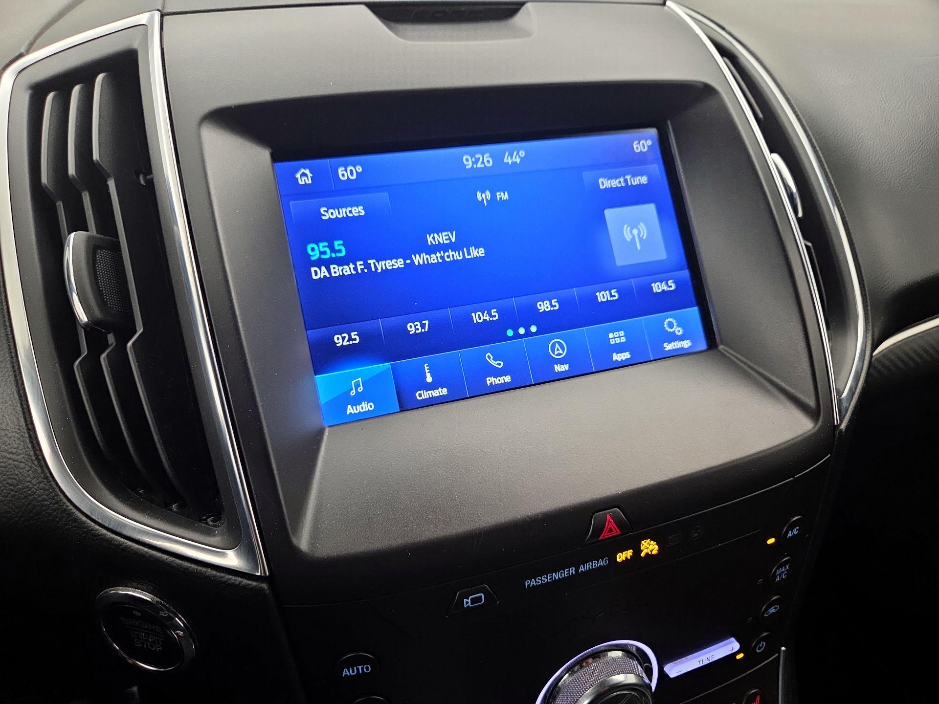 Thumbnail: 2020 Ford Edge - 16