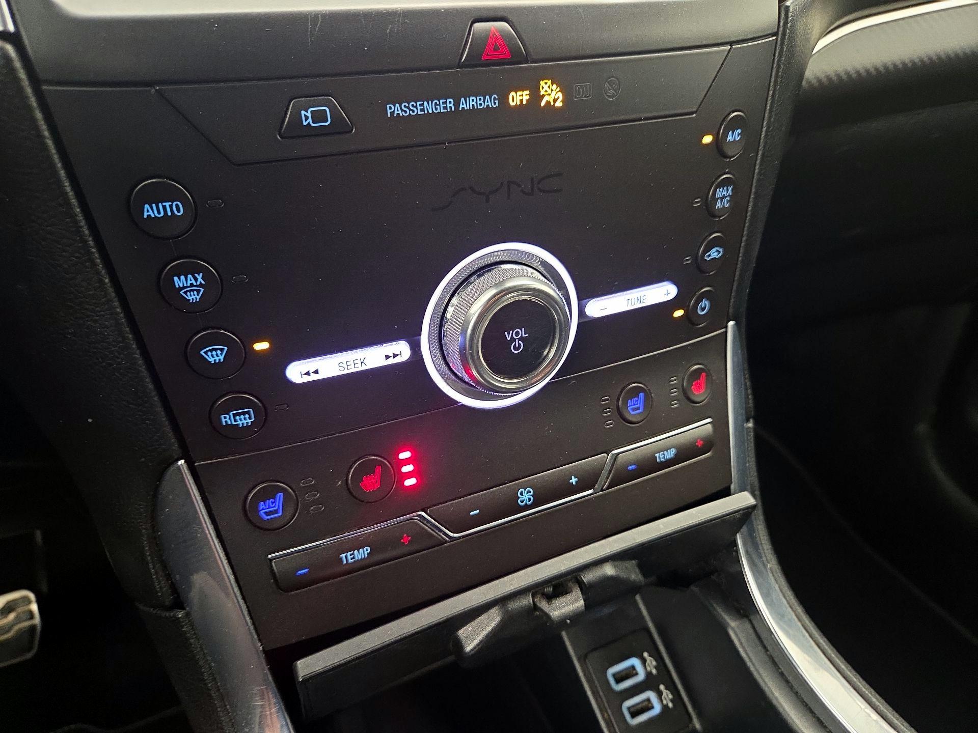 Thumbnail: 2020 Ford Edge - 17