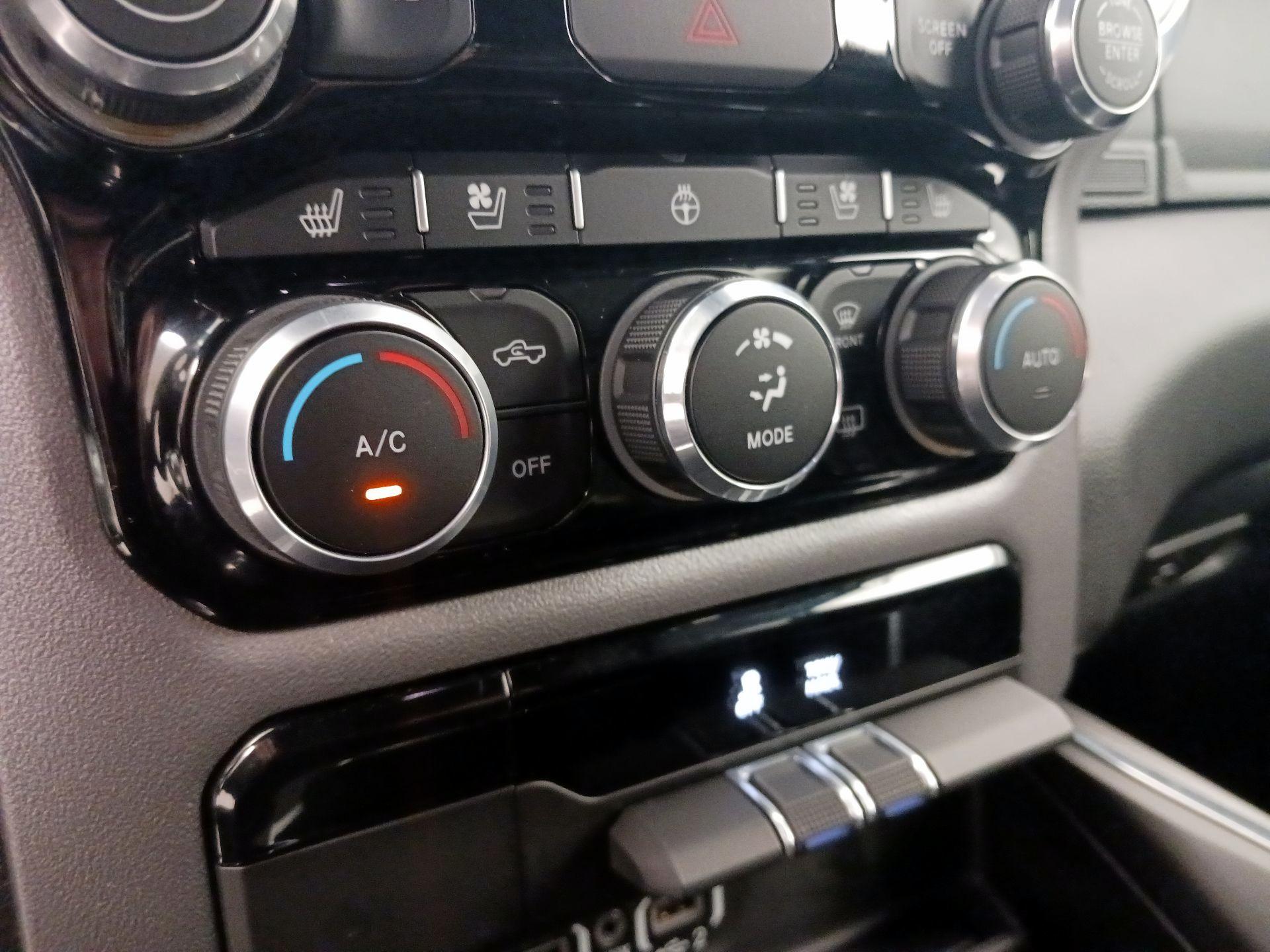 Thumbnail: 2024 RAM 1500 - 17