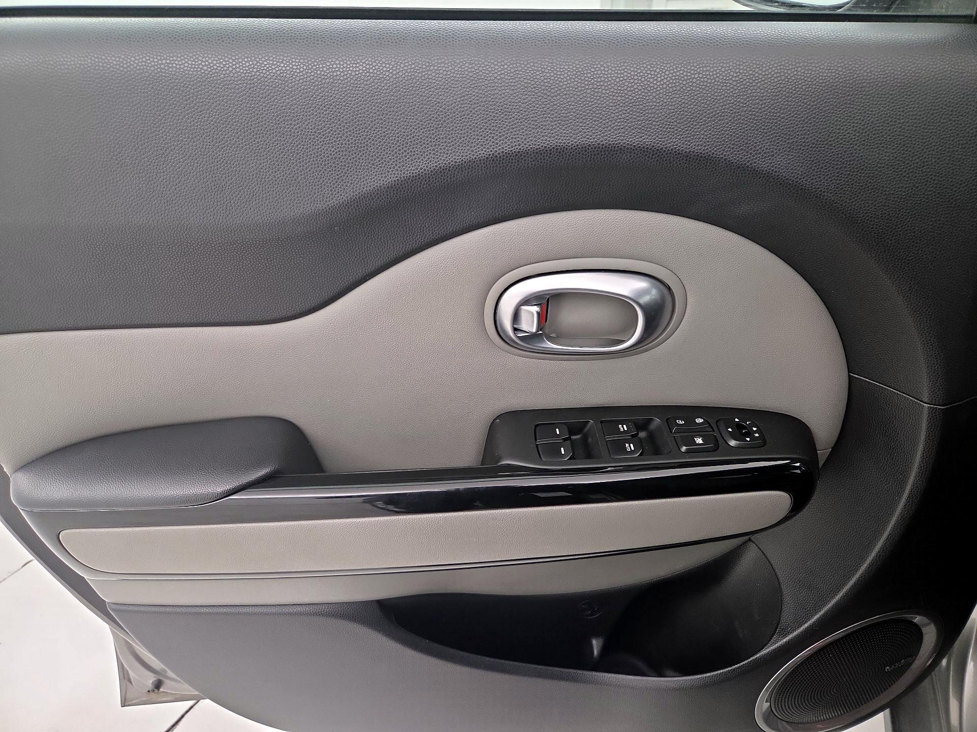 Thumbnail: 2014 Kia Soul - 12