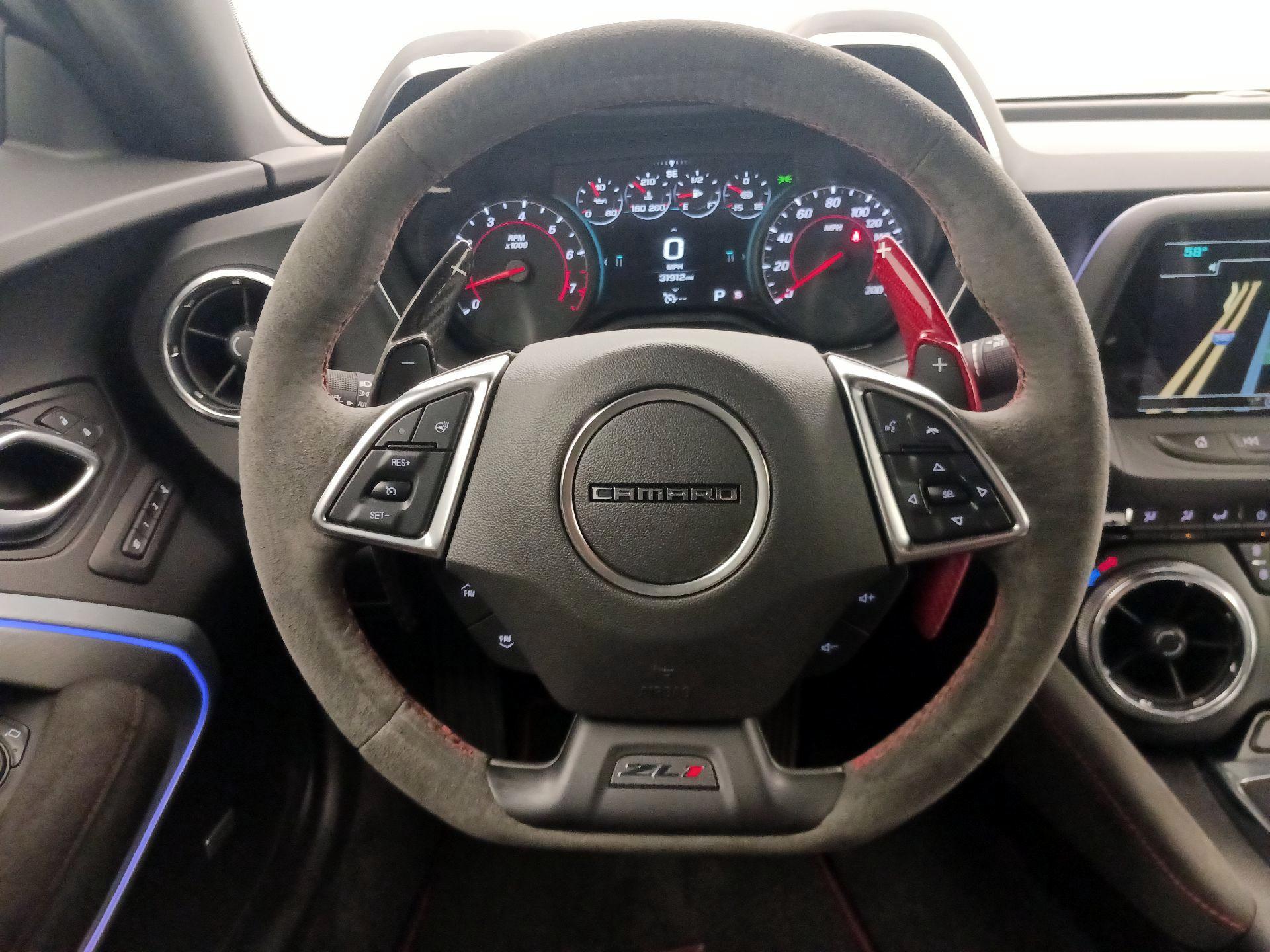 Thumbnail: 2018 Chevrolet Camaro - 10