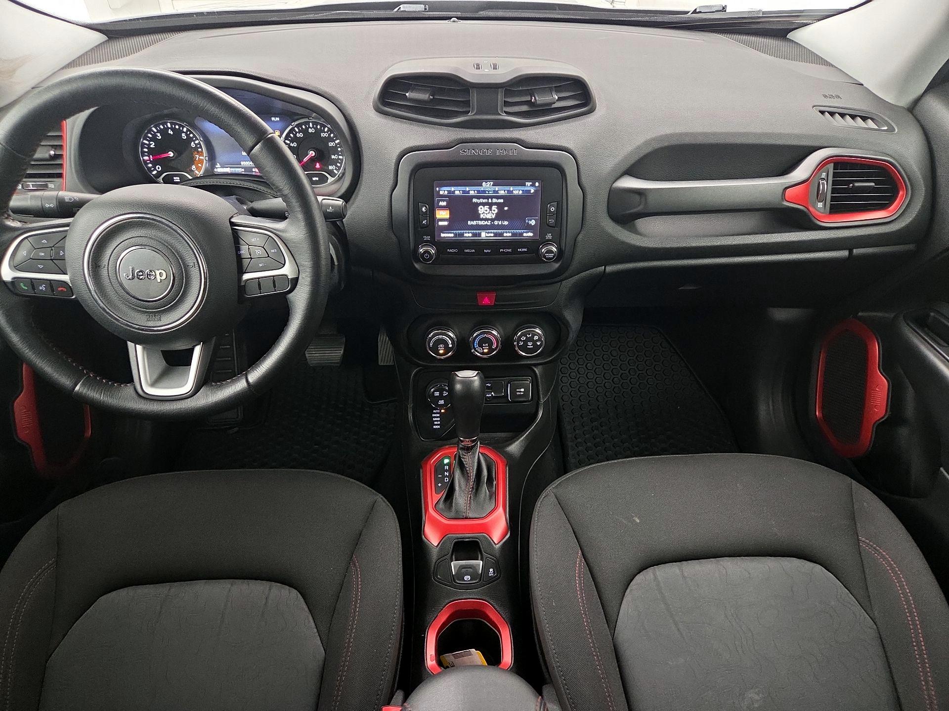 Thumbnail: 2016 Jeep Renegade - 9