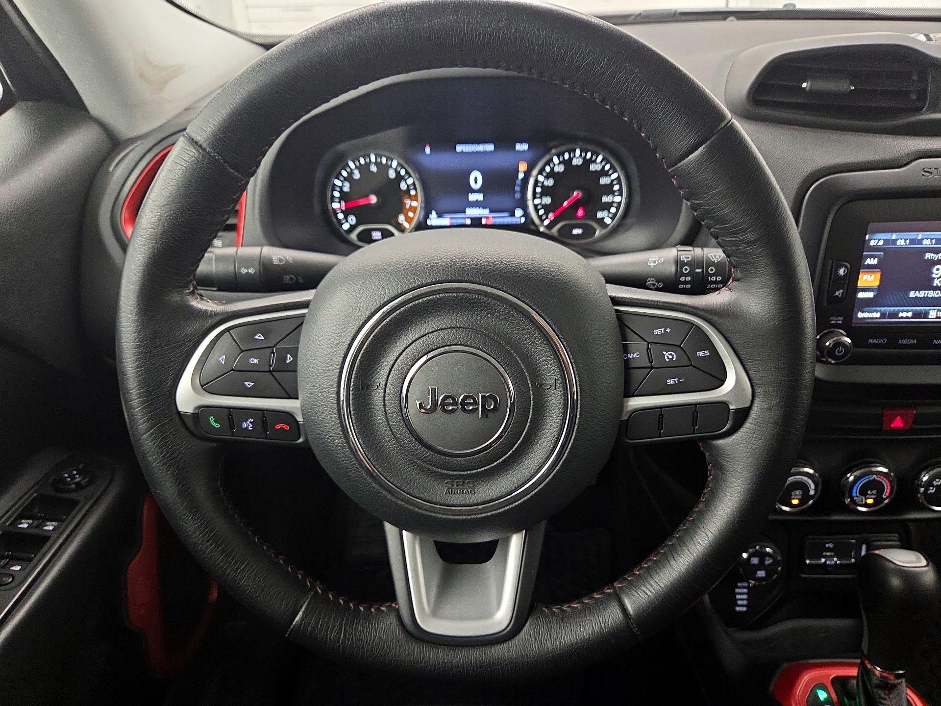 Thumbnail: 2016 Jeep Renegade - 10