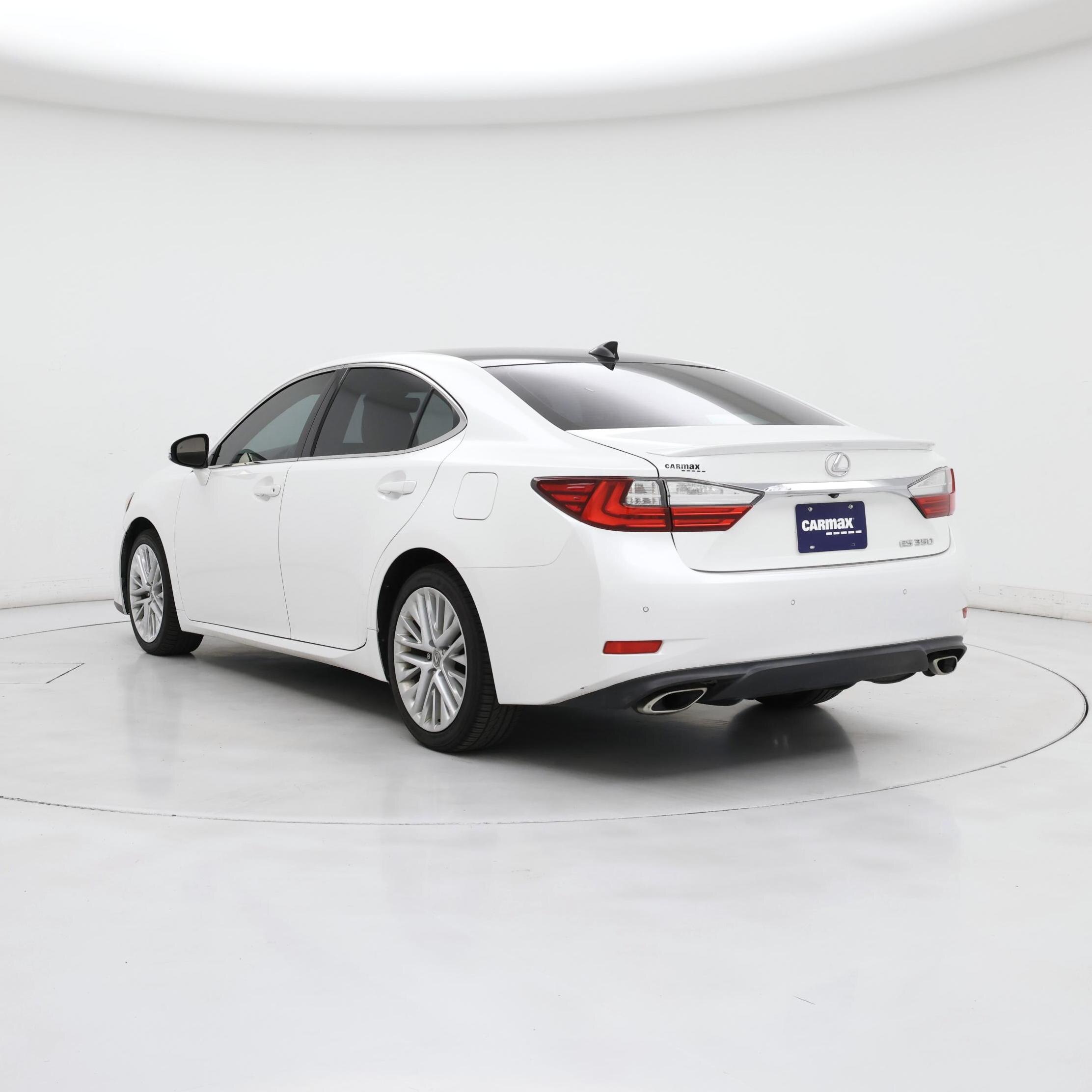Thumbnail: 2016 Lexus ES - 2