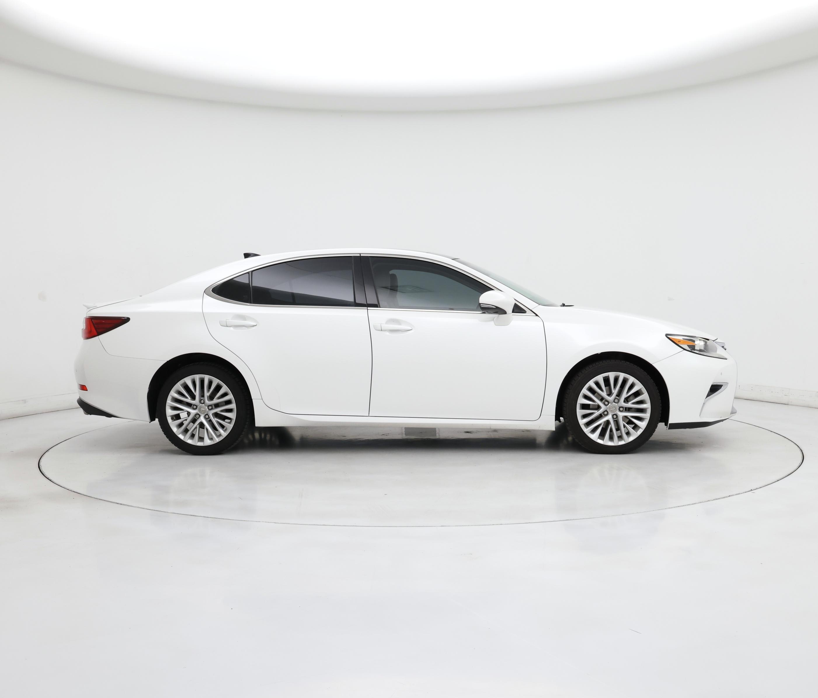 Thumbnail: 2016 Lexus ES - 7