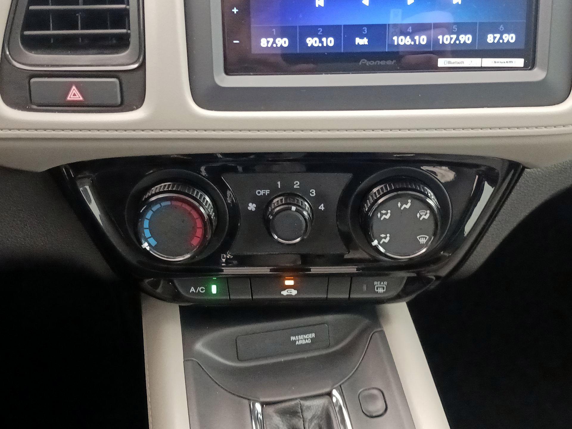 Thumbnail: 2020 Honda HR-V - 16