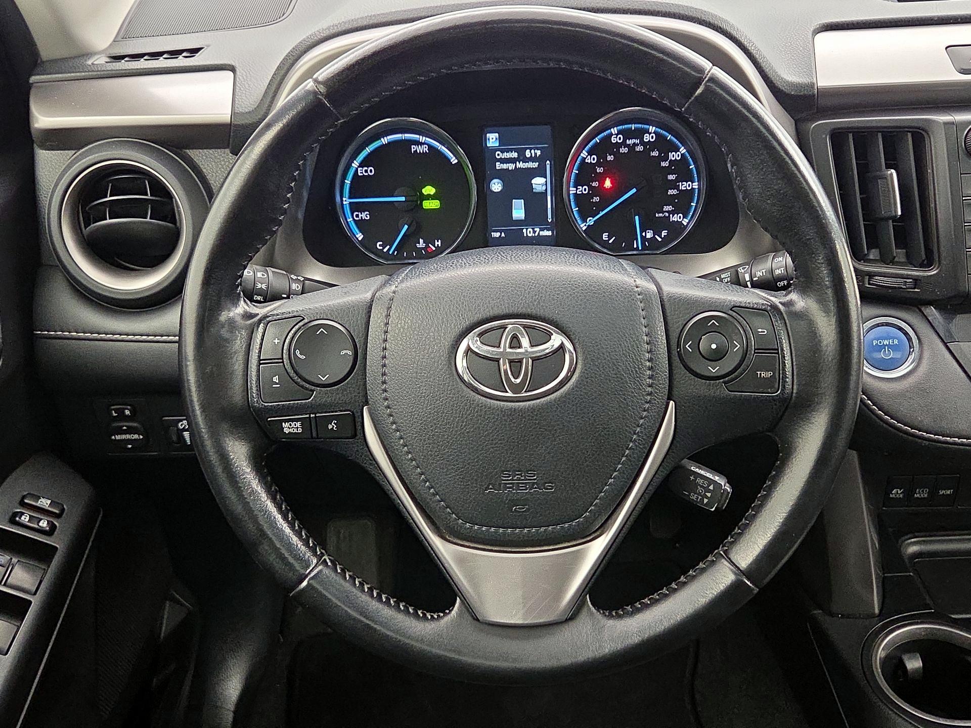 Thumbnail: 2016 Toyota RAV4 - 10