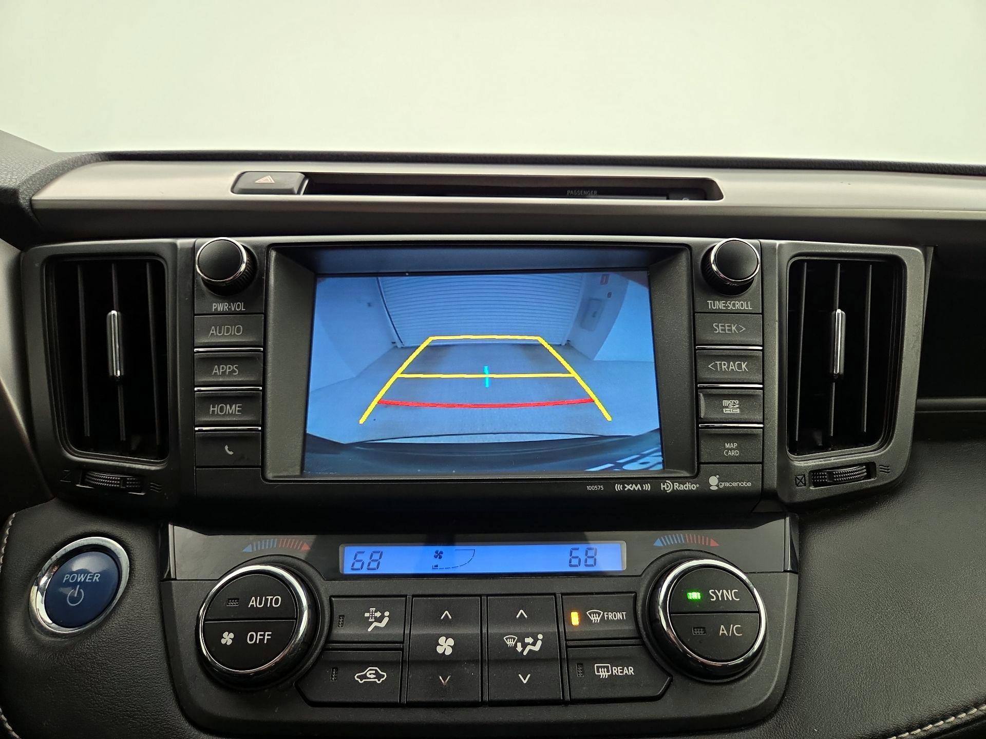 Thumbnail: 2016 Toyota RAV4 - 14