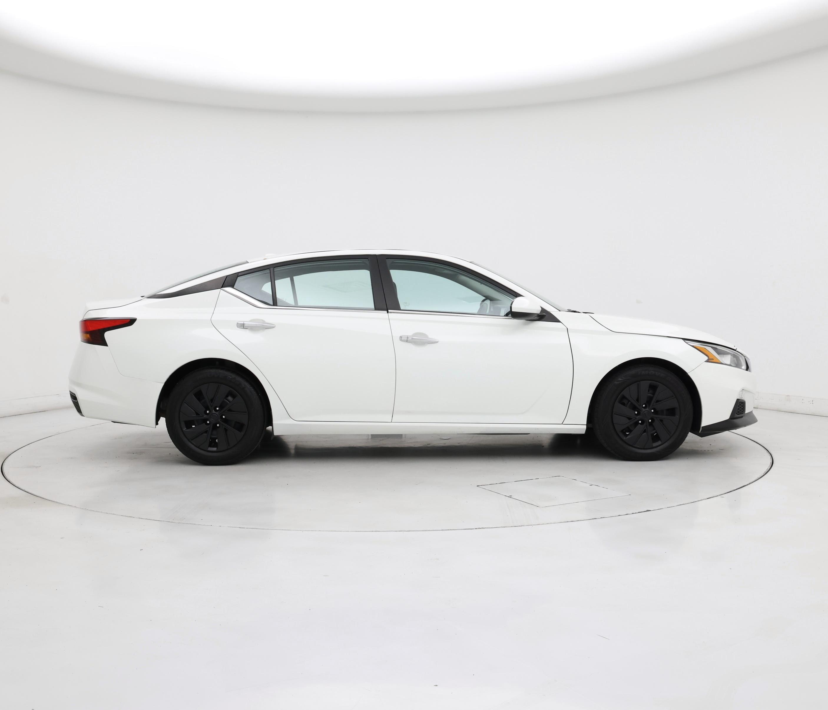 Thumbnail: 2020 Nissan Altima - 7