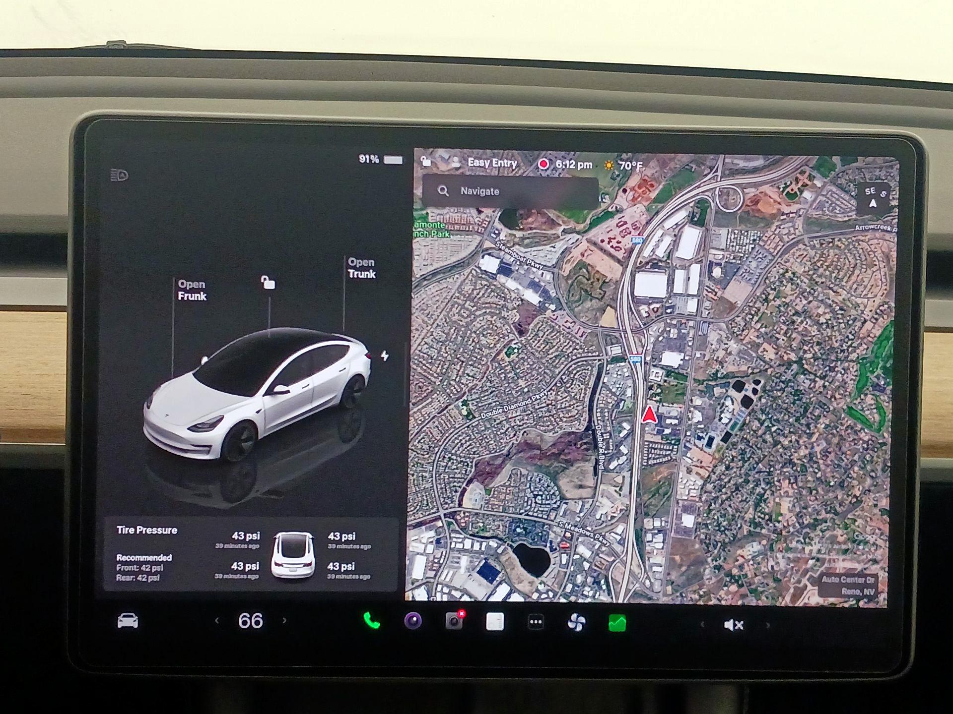 Thumbnail: 2023 Tesla Model 3 - 13