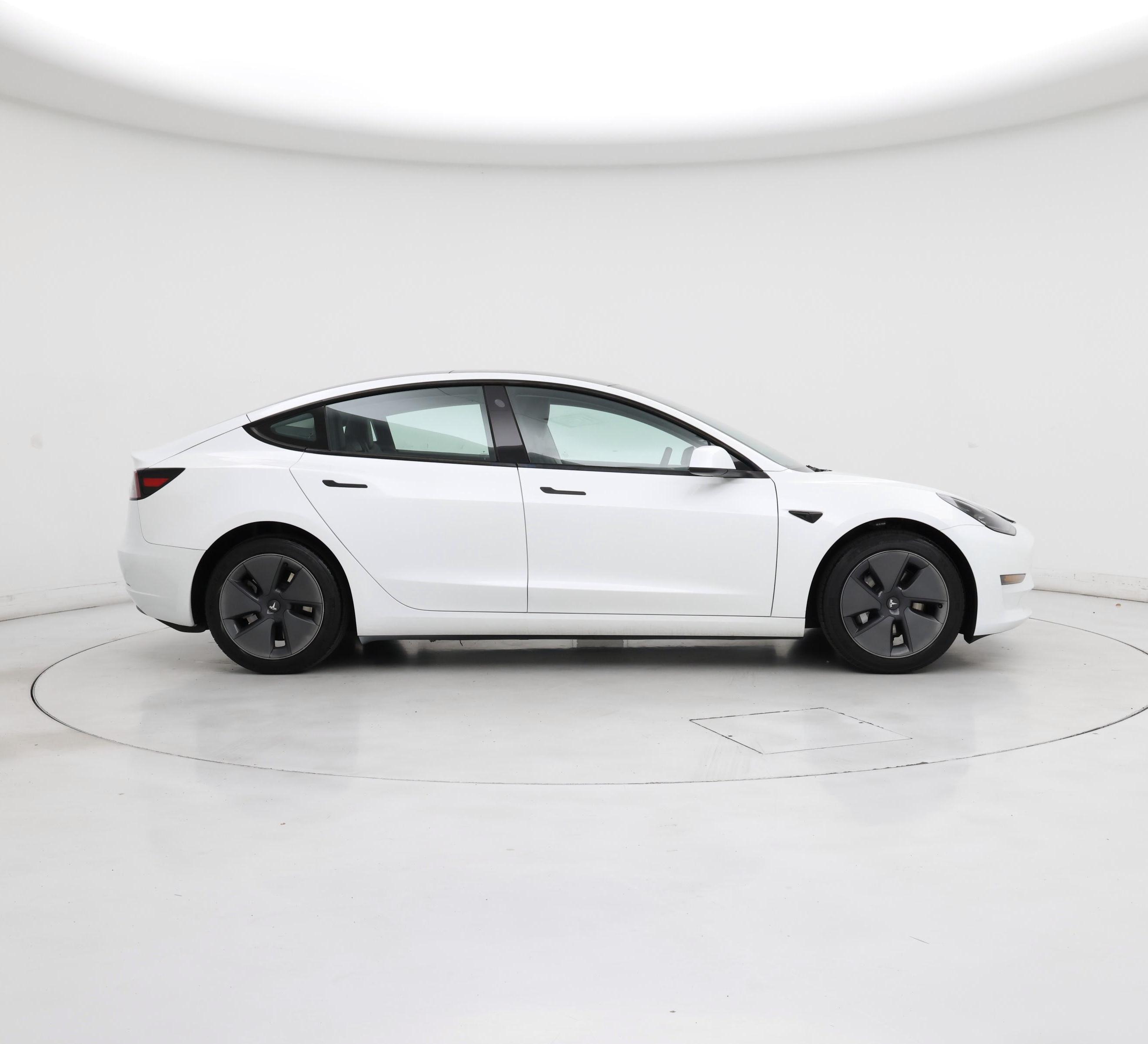 Thumbnail: 2023 Tesla Model 3 - 7