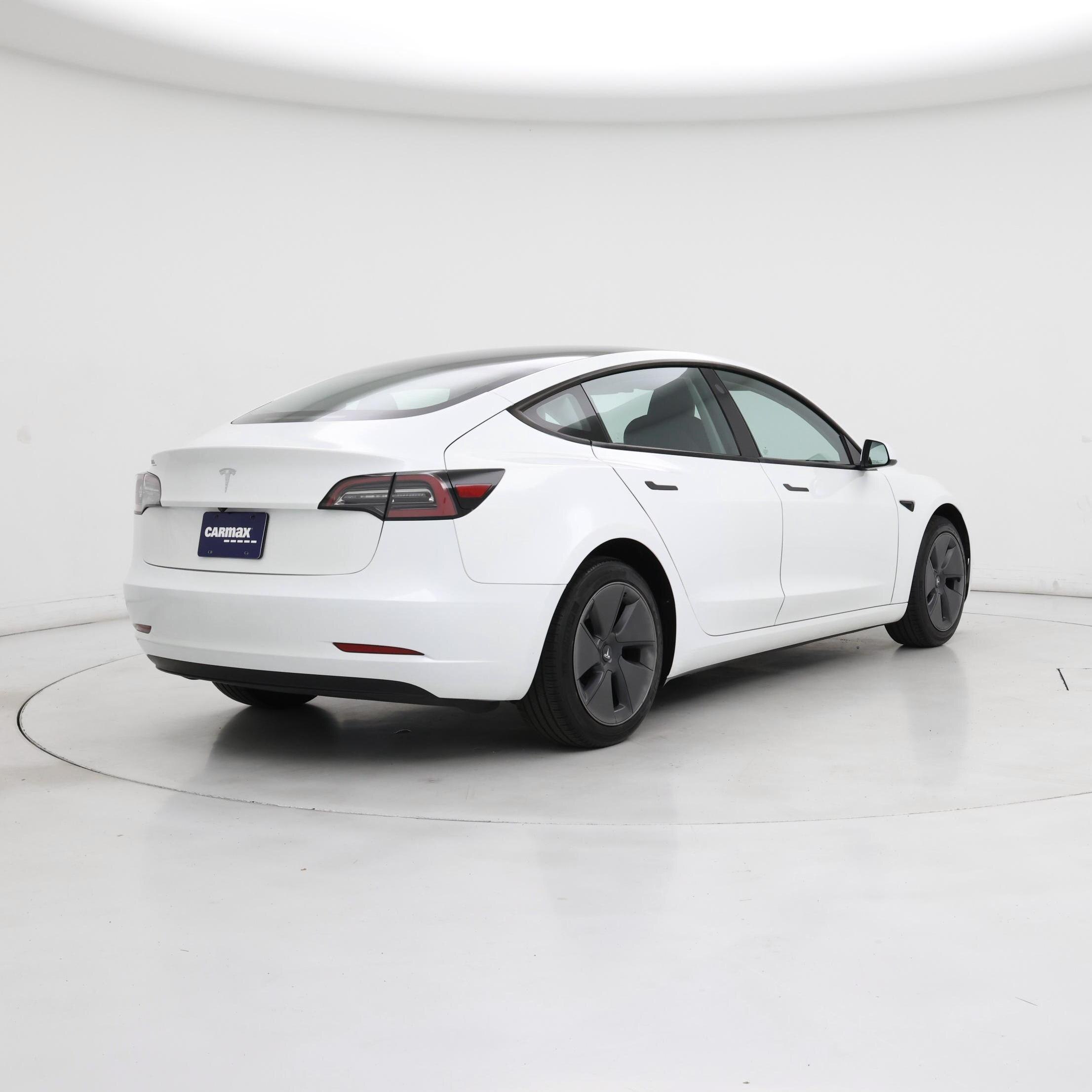 Thumbnail: 2023 Tesla Model 3 - 8