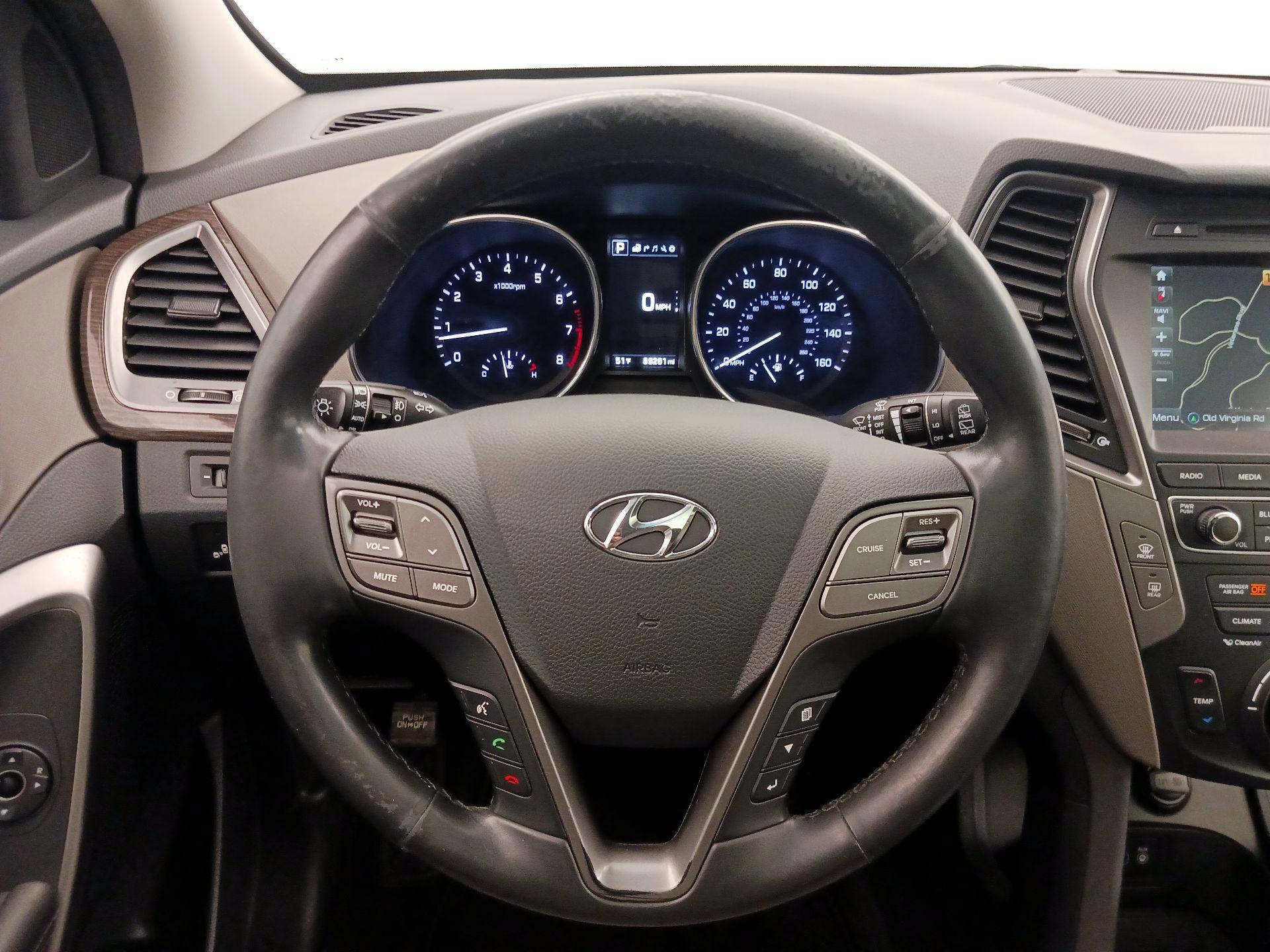 Thumbnail: 2017 Hyundai Santa Fe - 10