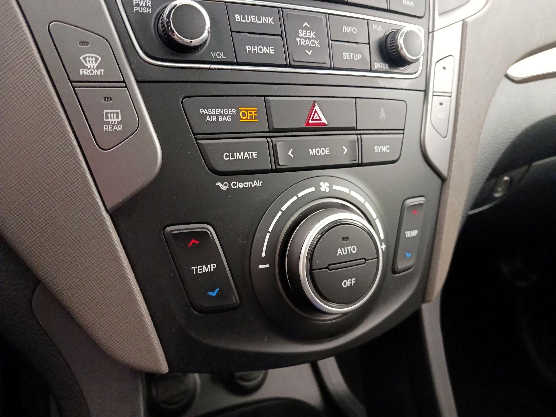 Thumbnail: 2017 Hyundai Santa Fe - 17