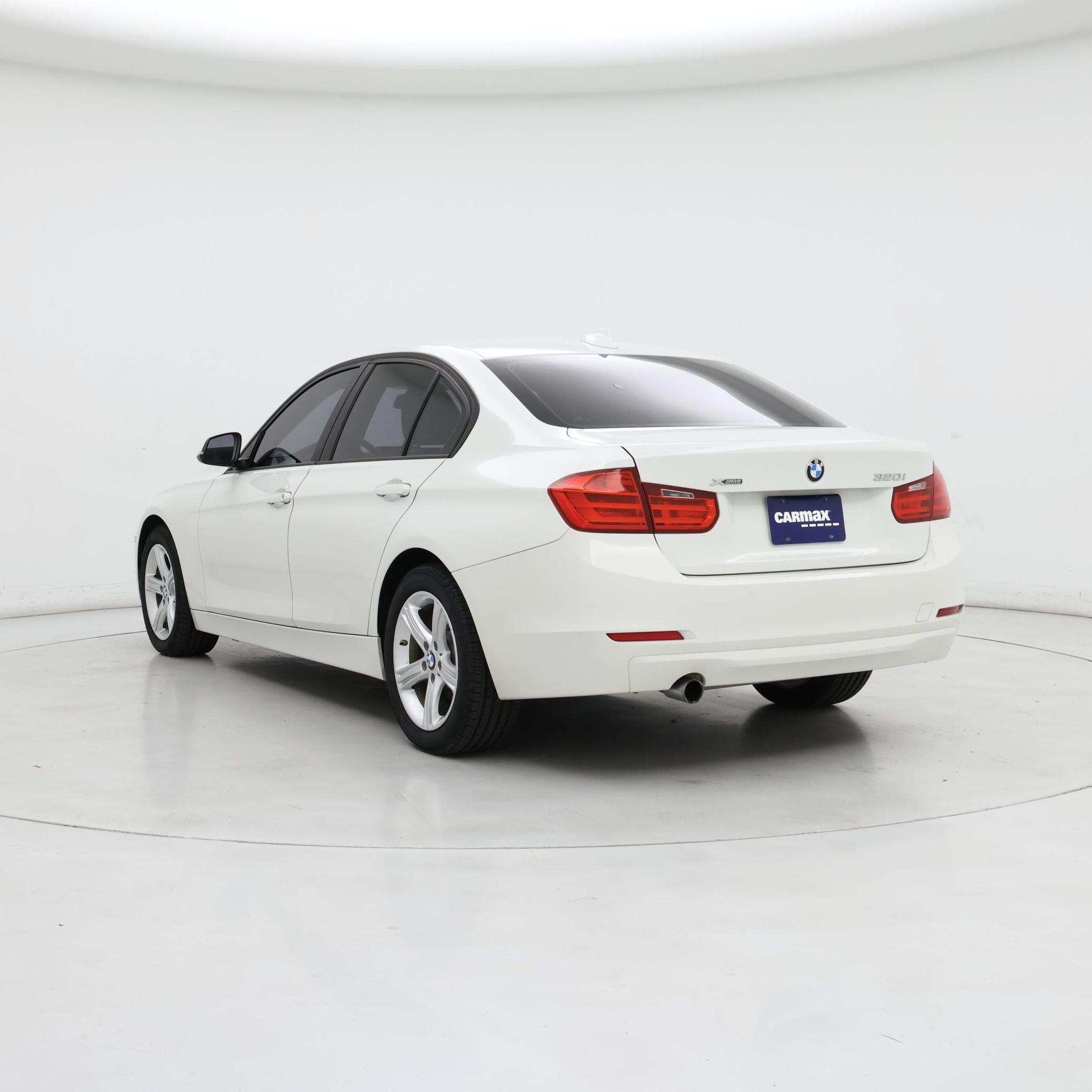 Thumbnail: 2015 BMW 3 Series - 2