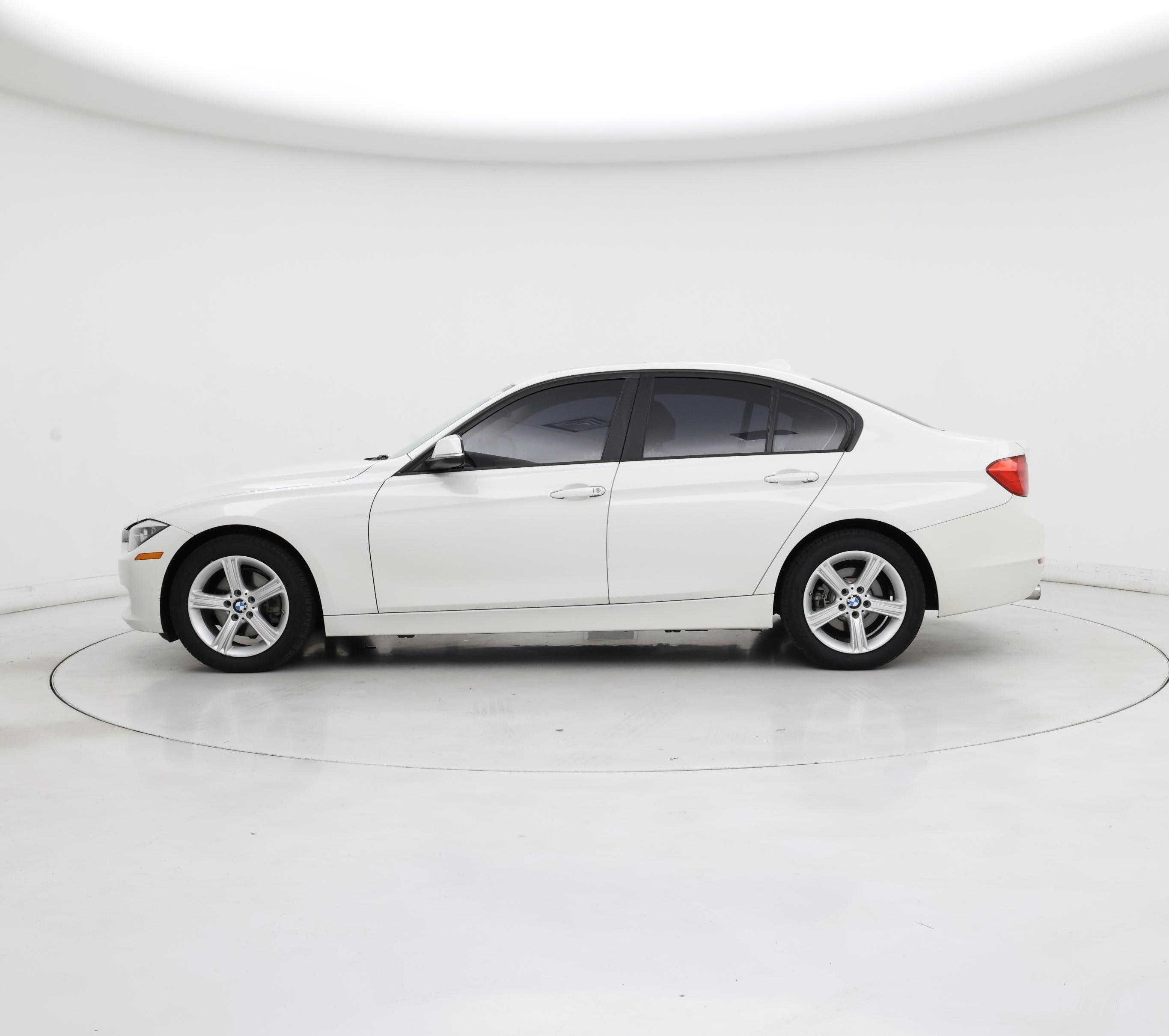 Thumbnail: 2015 BMW 3 Series - 3