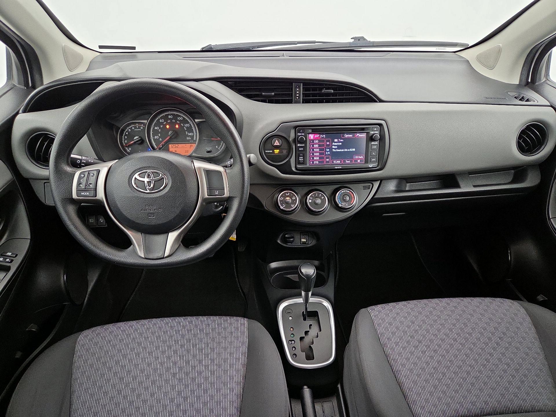 Thumbnail: 2017 Toyota Yaris - 9