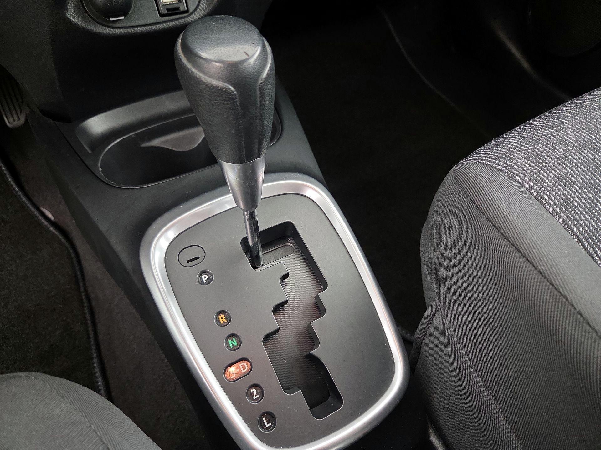 Thumbnail: 2017 Toyota Yaris - 16