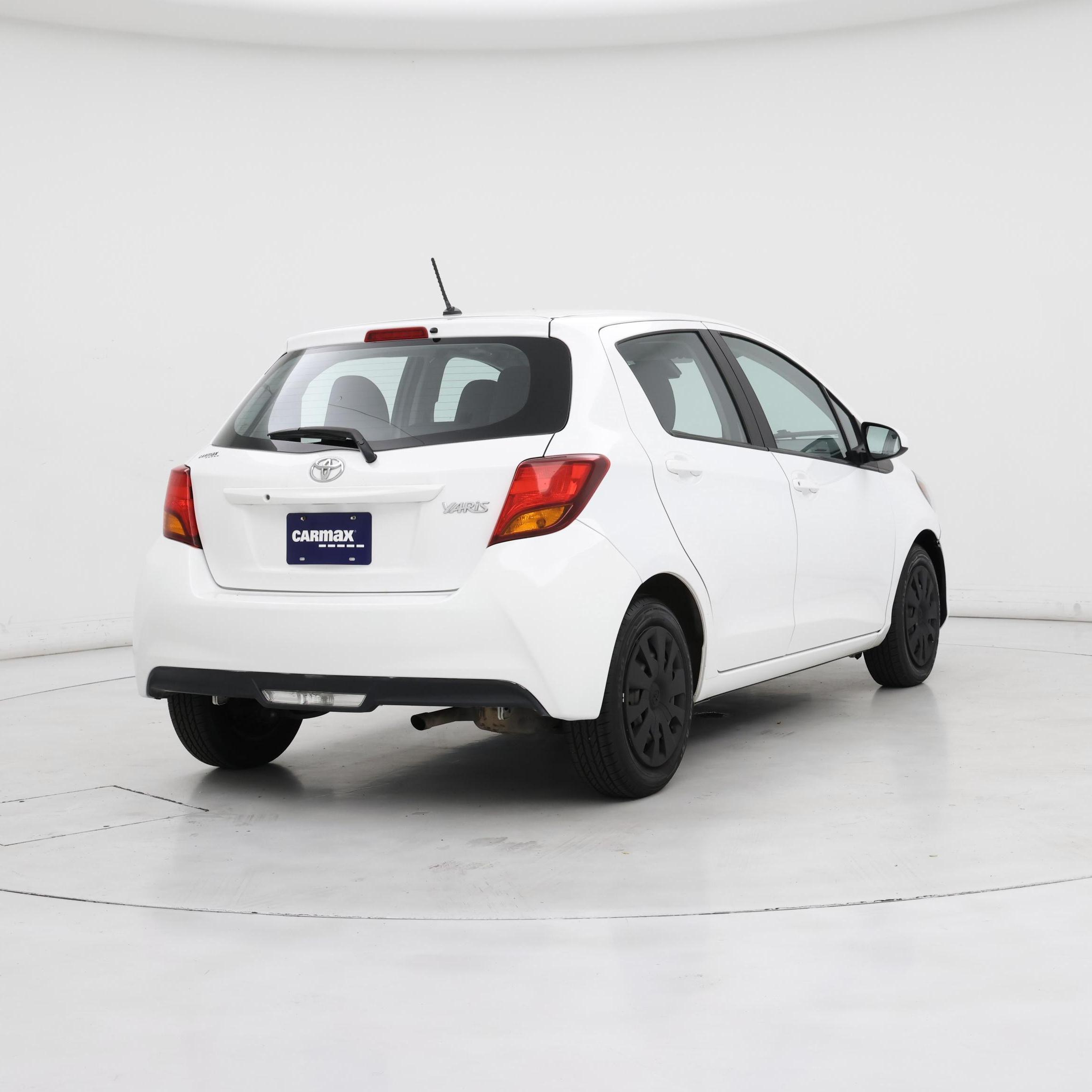 Thumbnail: 2017 Toyota Yaris - 8