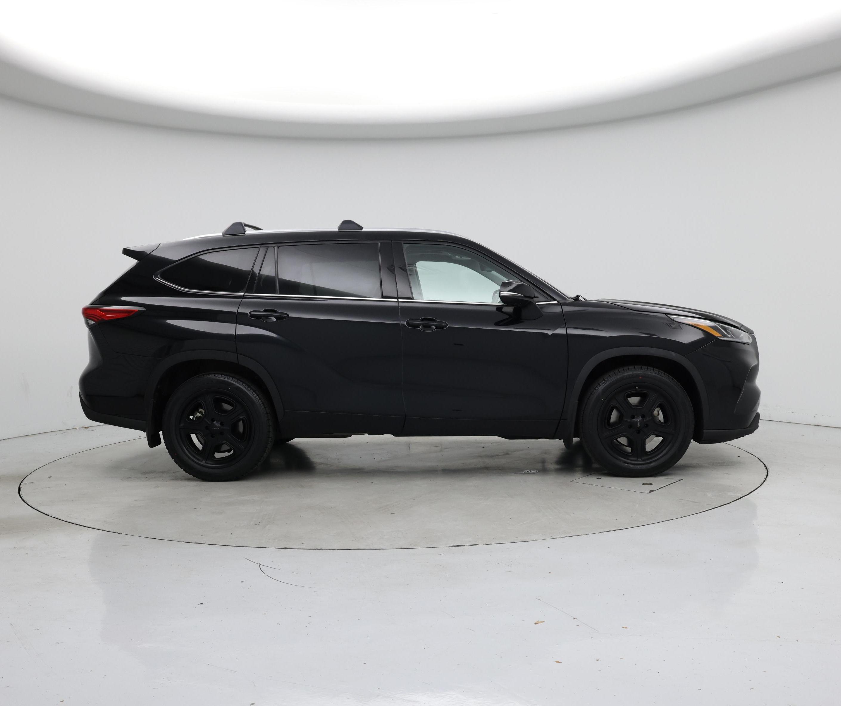 Thumbnail: 2022 Toyota Highlander - 7