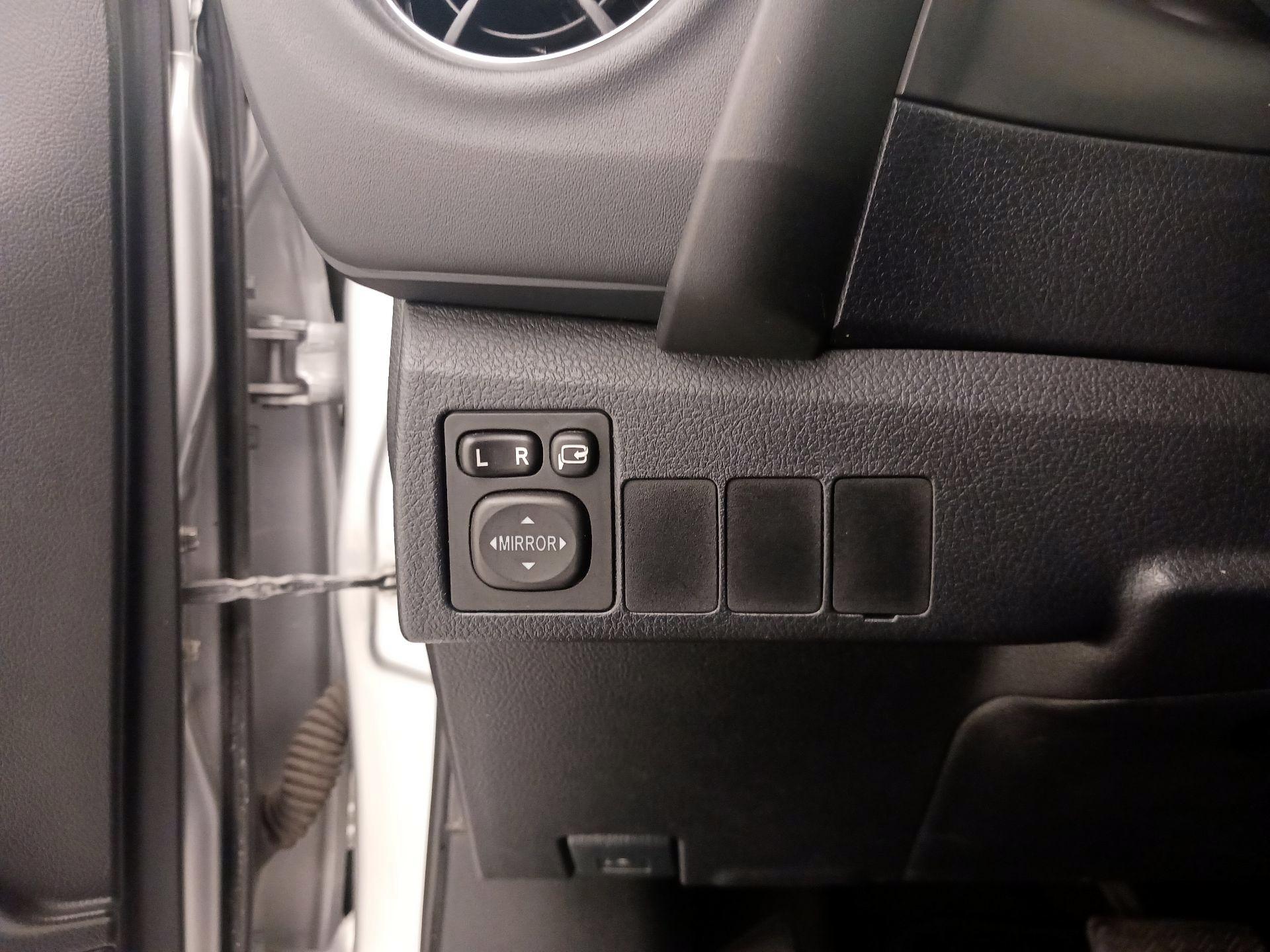 Thumbnail: 2016 Scion iM - 13