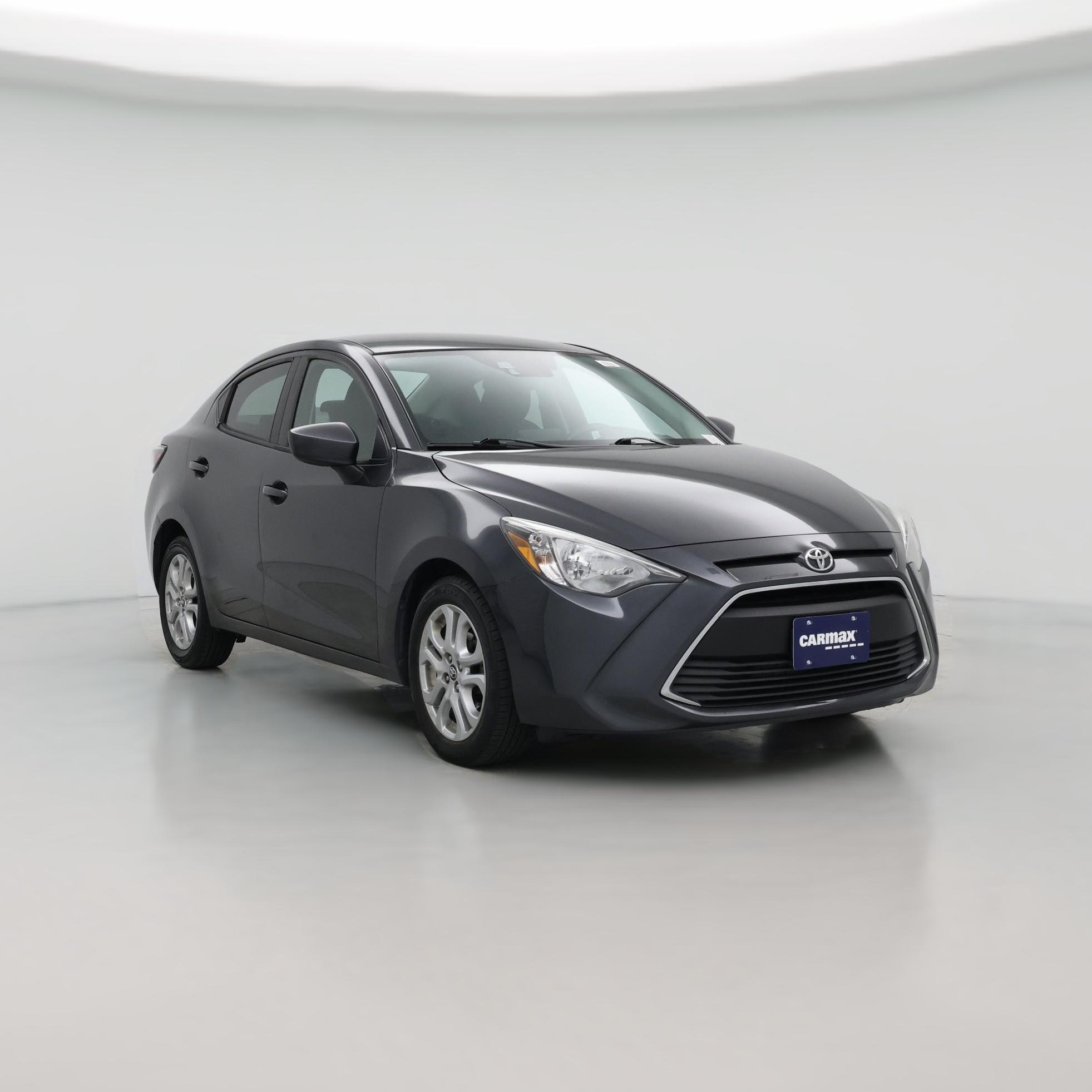 Thumbnail: 2017 Toyota Yaris iA - 1
