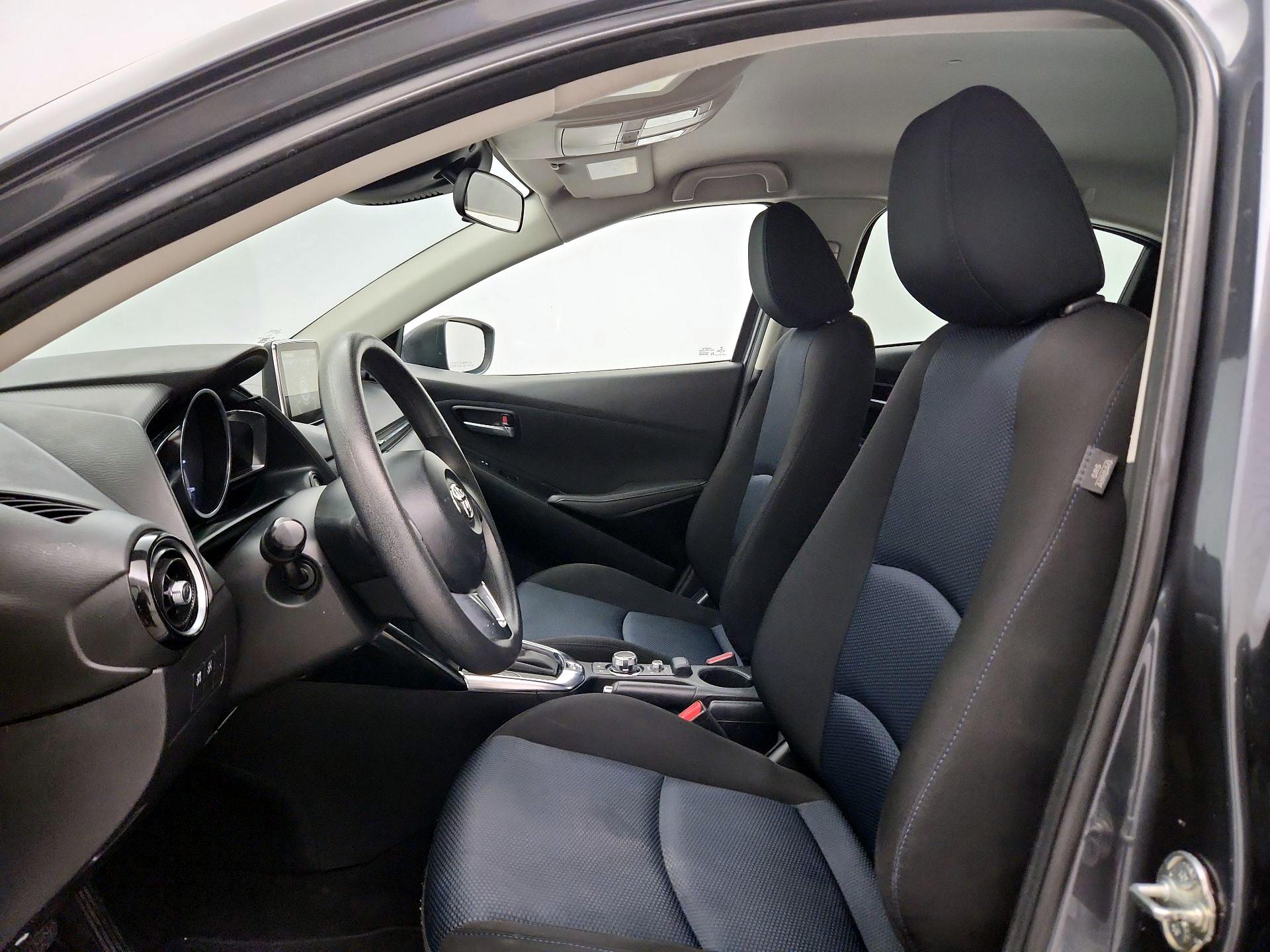 Thumbnail: 2017 Toyota Yaris iA - 11
