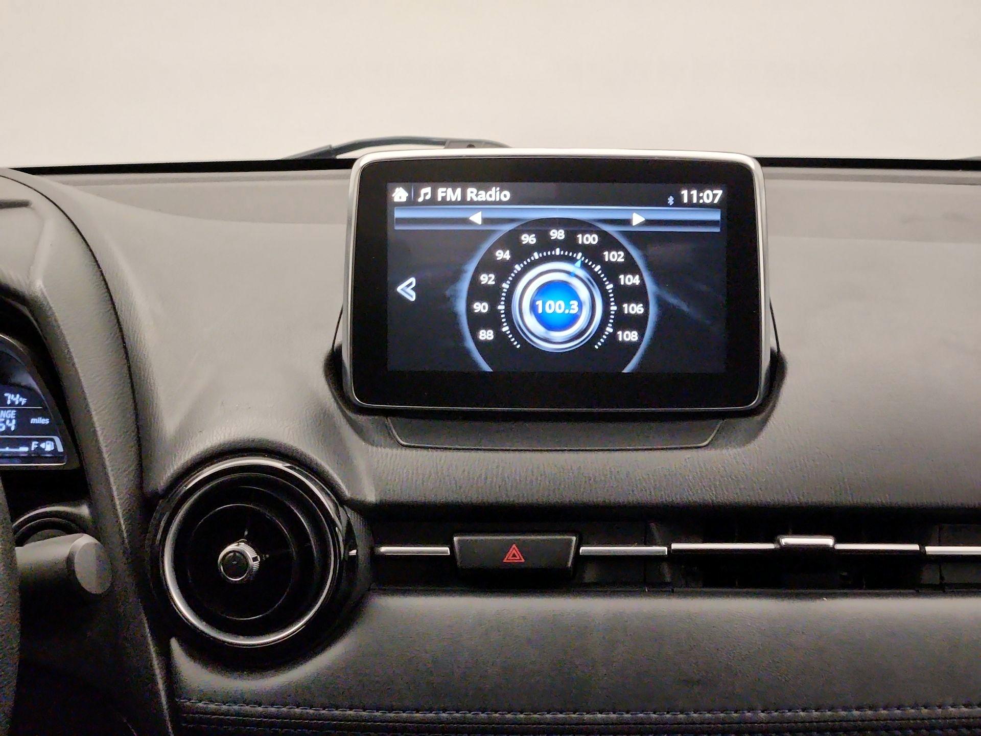 Thumbnail: 2017 Toyota Yaris iA - 15