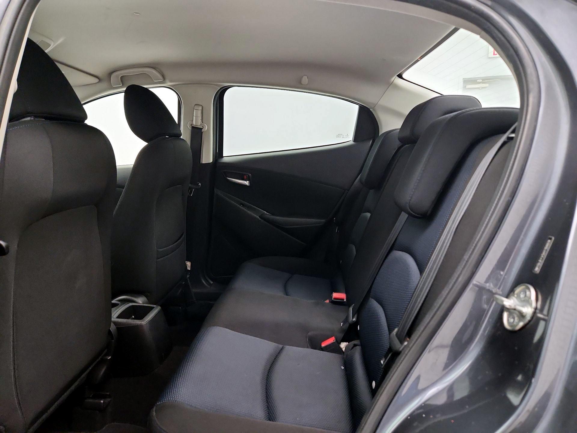 Thumbnail: 2017 Toyota Yaris iA - 19