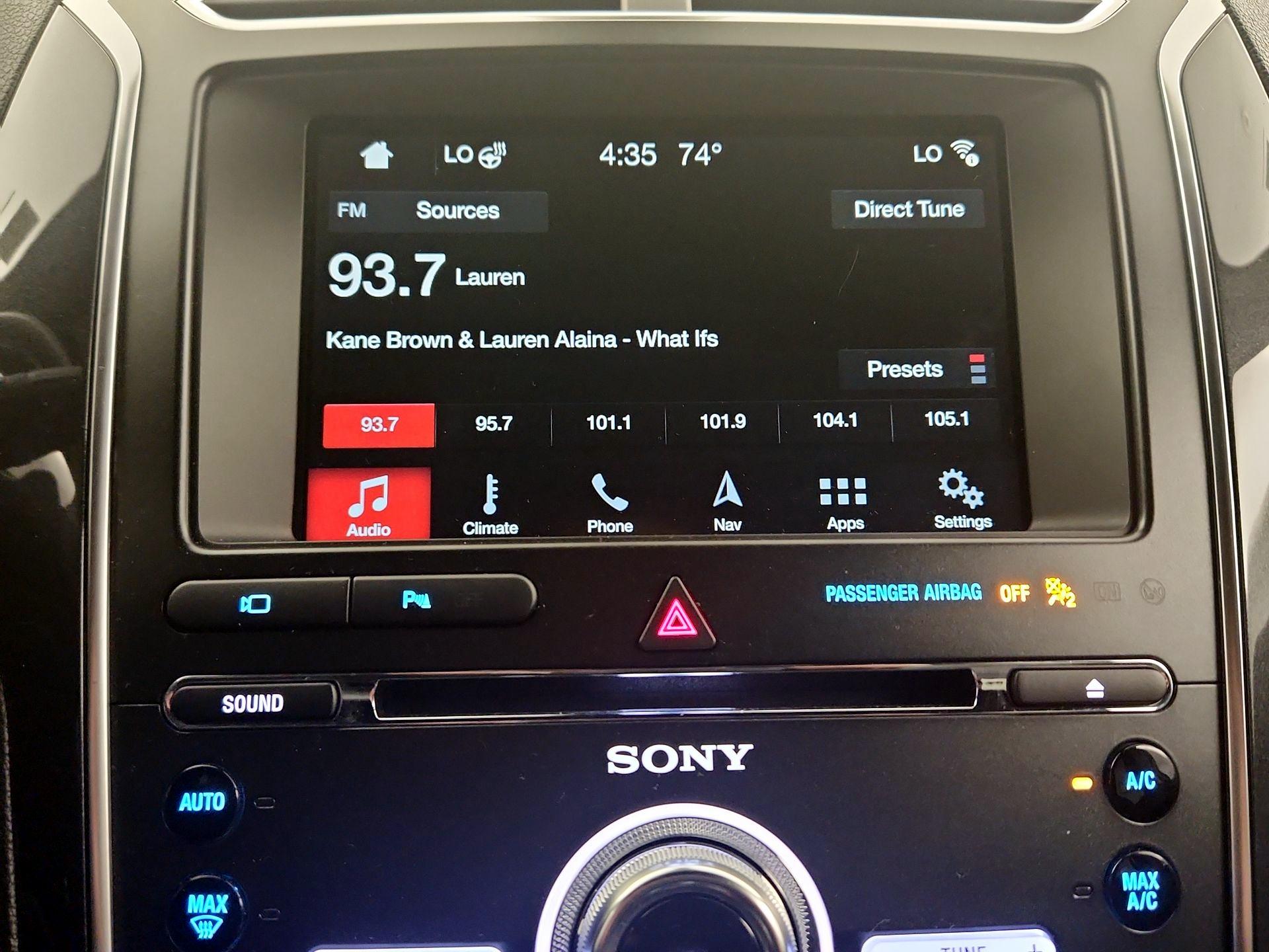 Thumbnail: 2018 Ford Explorer - 15