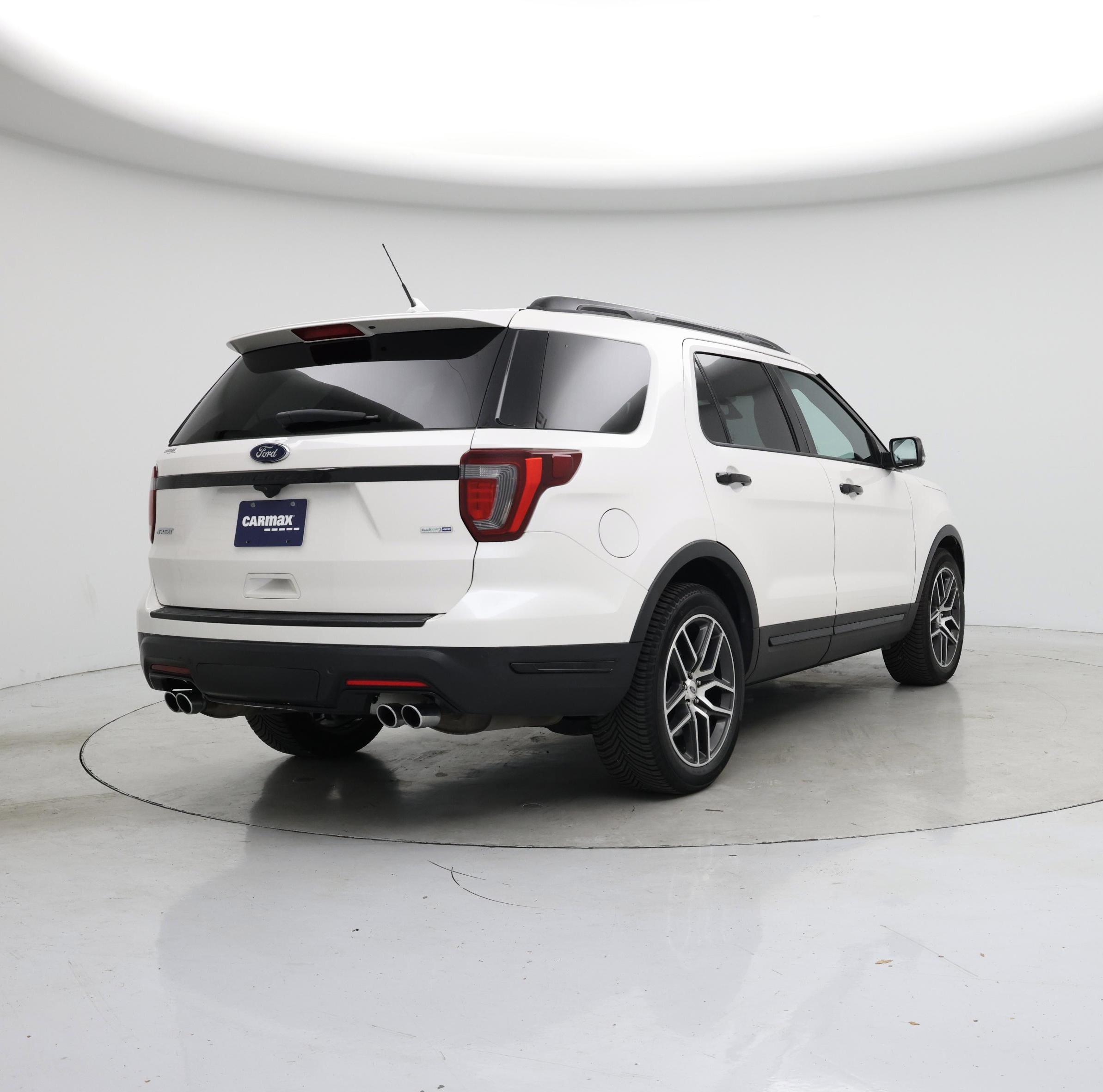 Thumbnail: 2018 Ford Explorer - 8