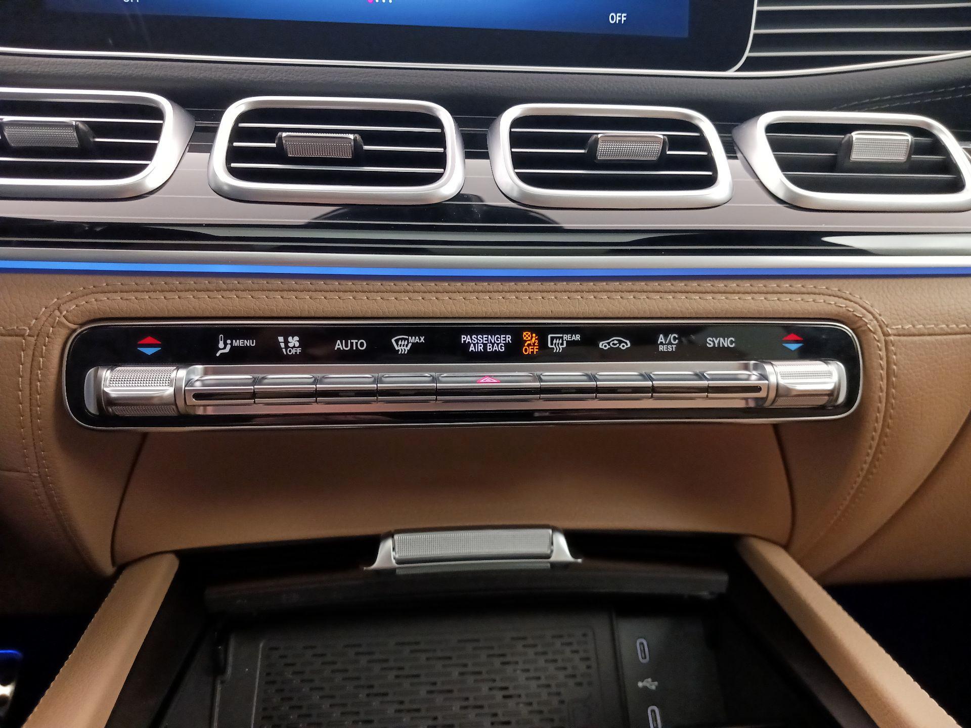 Thumbnail: 2024 Mercedes-Benz GLS - 17