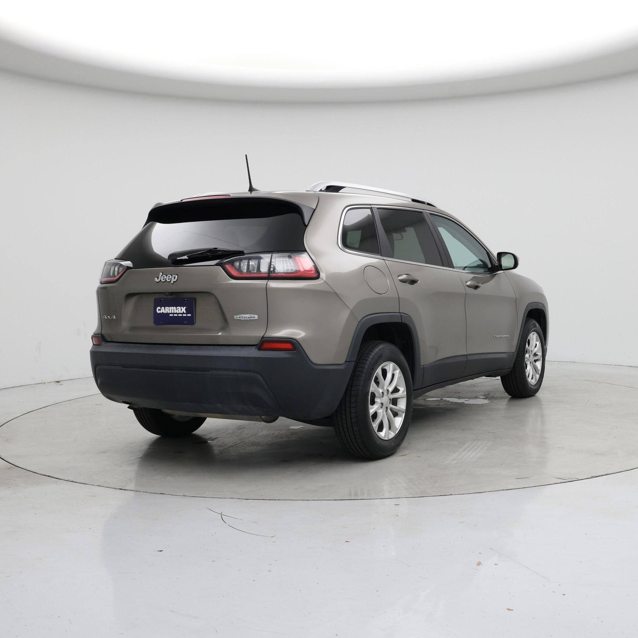 Thumbnail: 2019 Jeep Cherokee - 8