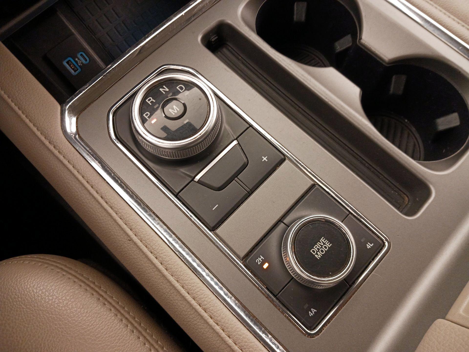 Thumbnail: 2021 Ford Expedition - 18
